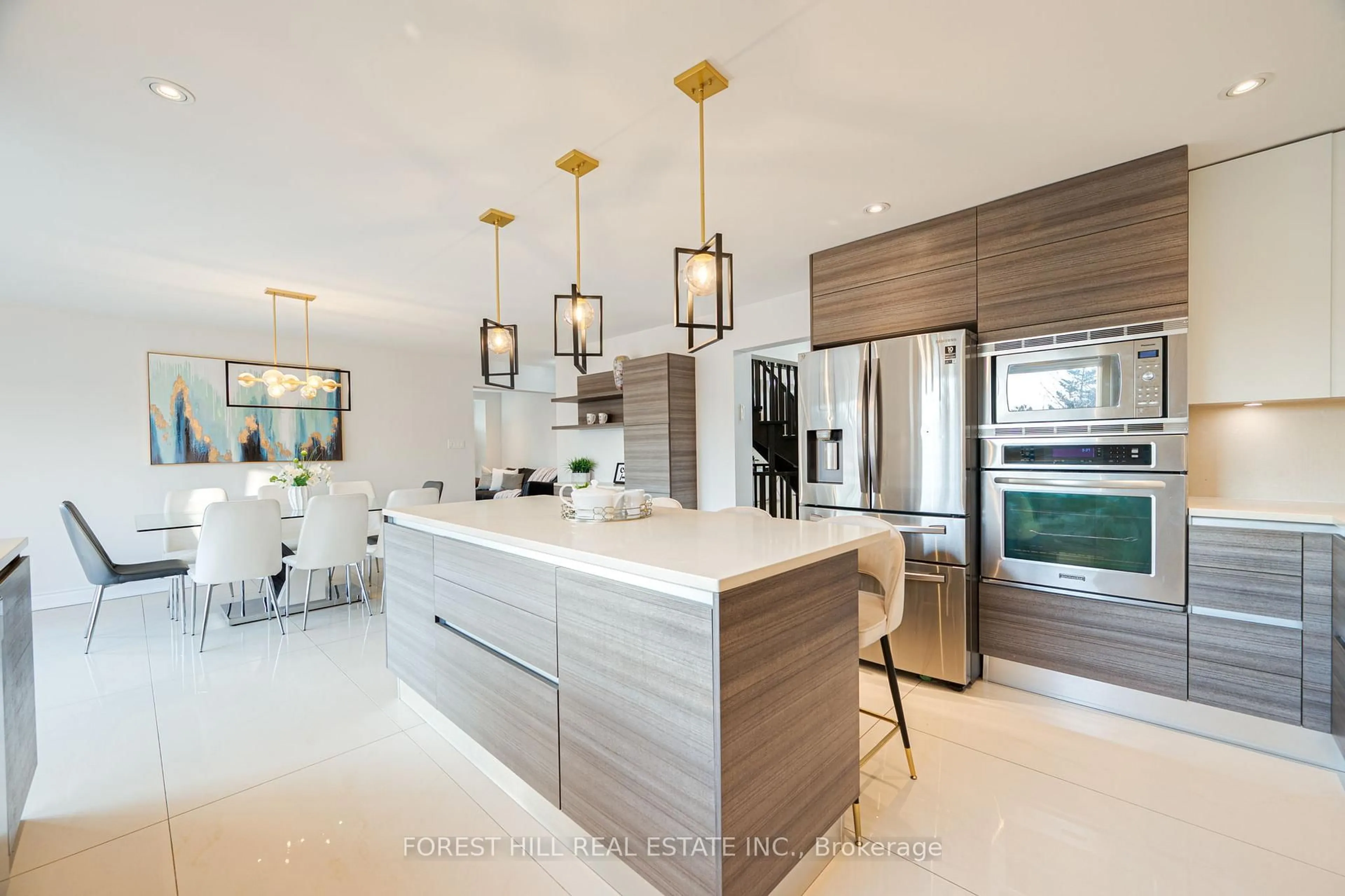 Contemporary kitchen, ceramic/tile floor for 211 Franklin Ave, Vaughan Ontario L4J 7L4