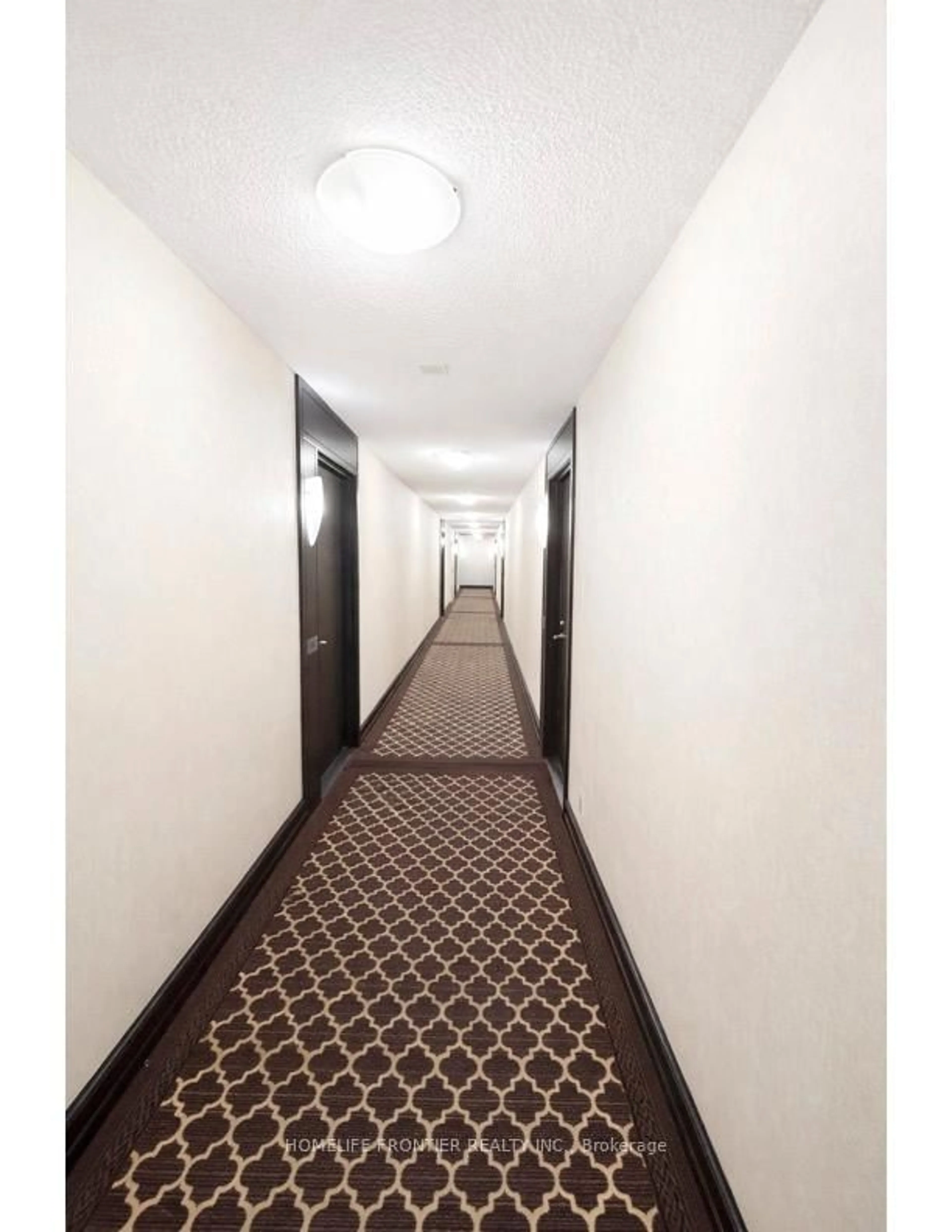 Indoor foyer for 20 North Park Rd #509, Vaughan Ontario L4J 0G7