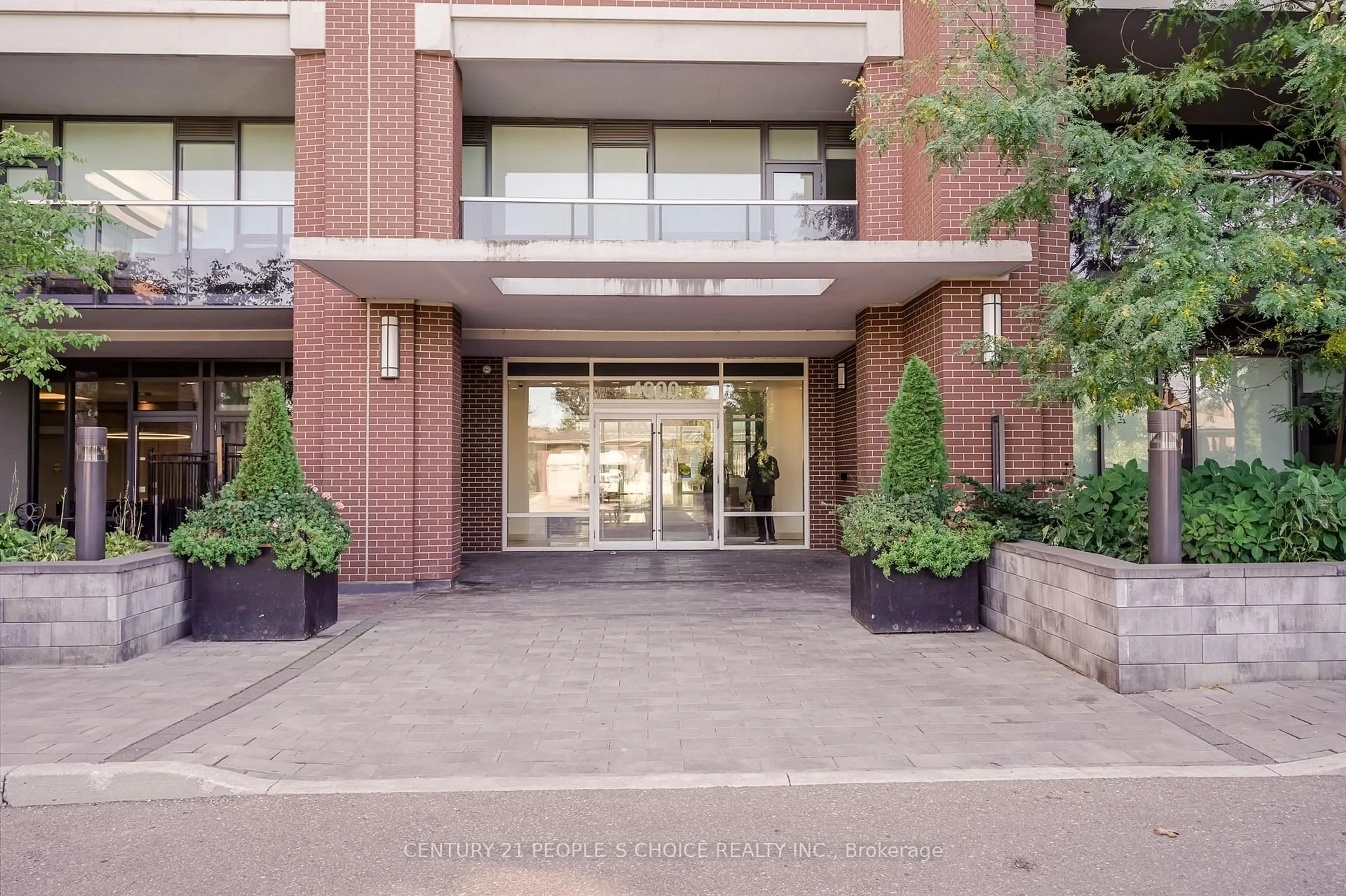 Indoor foyer for 4800 Highway 7 Rd #110, Vaughan Ontario L4L 1H8