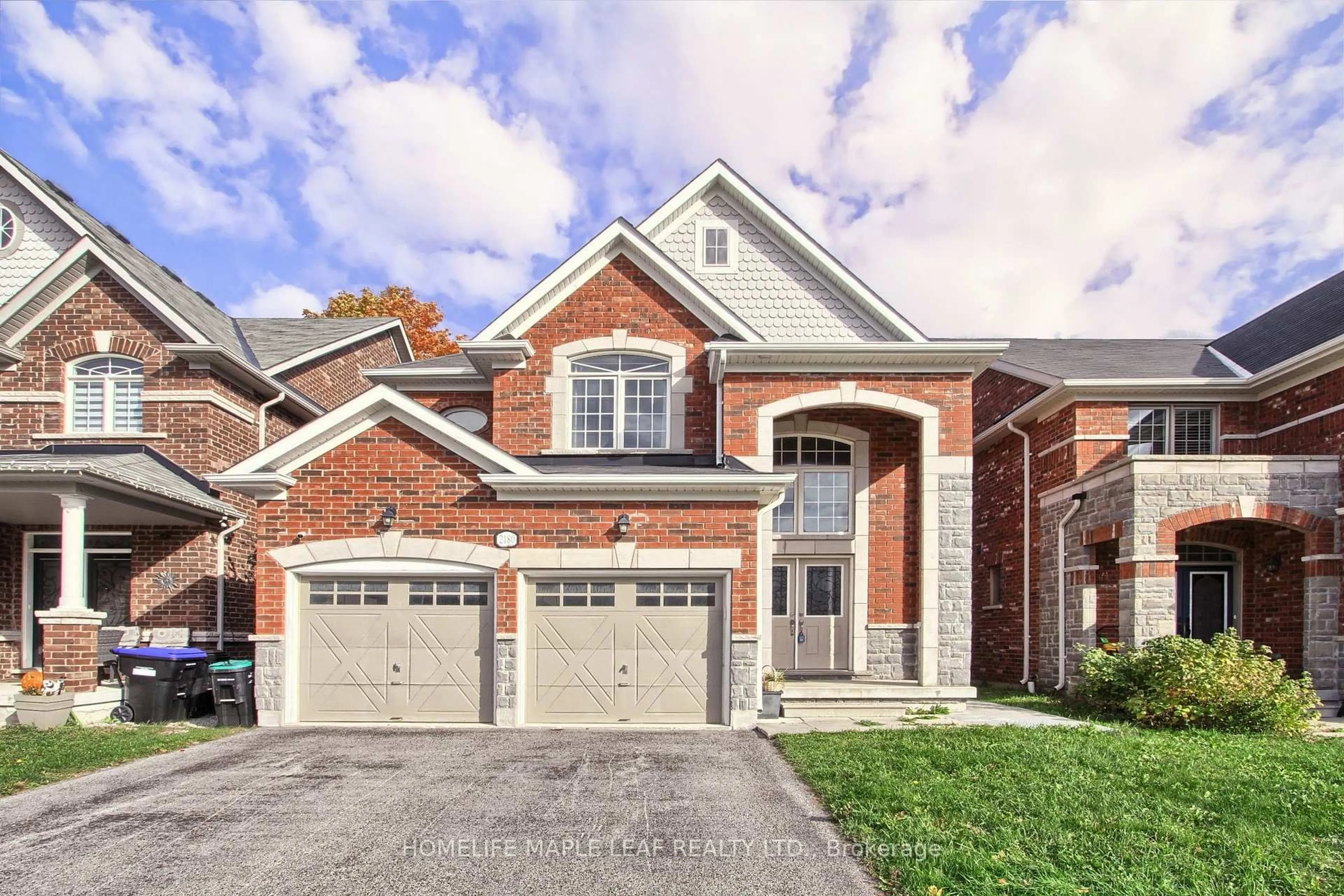 Home with brick exterior material, street for 2180 Dawson Cres, Innisfil Ontario L9S 0H1