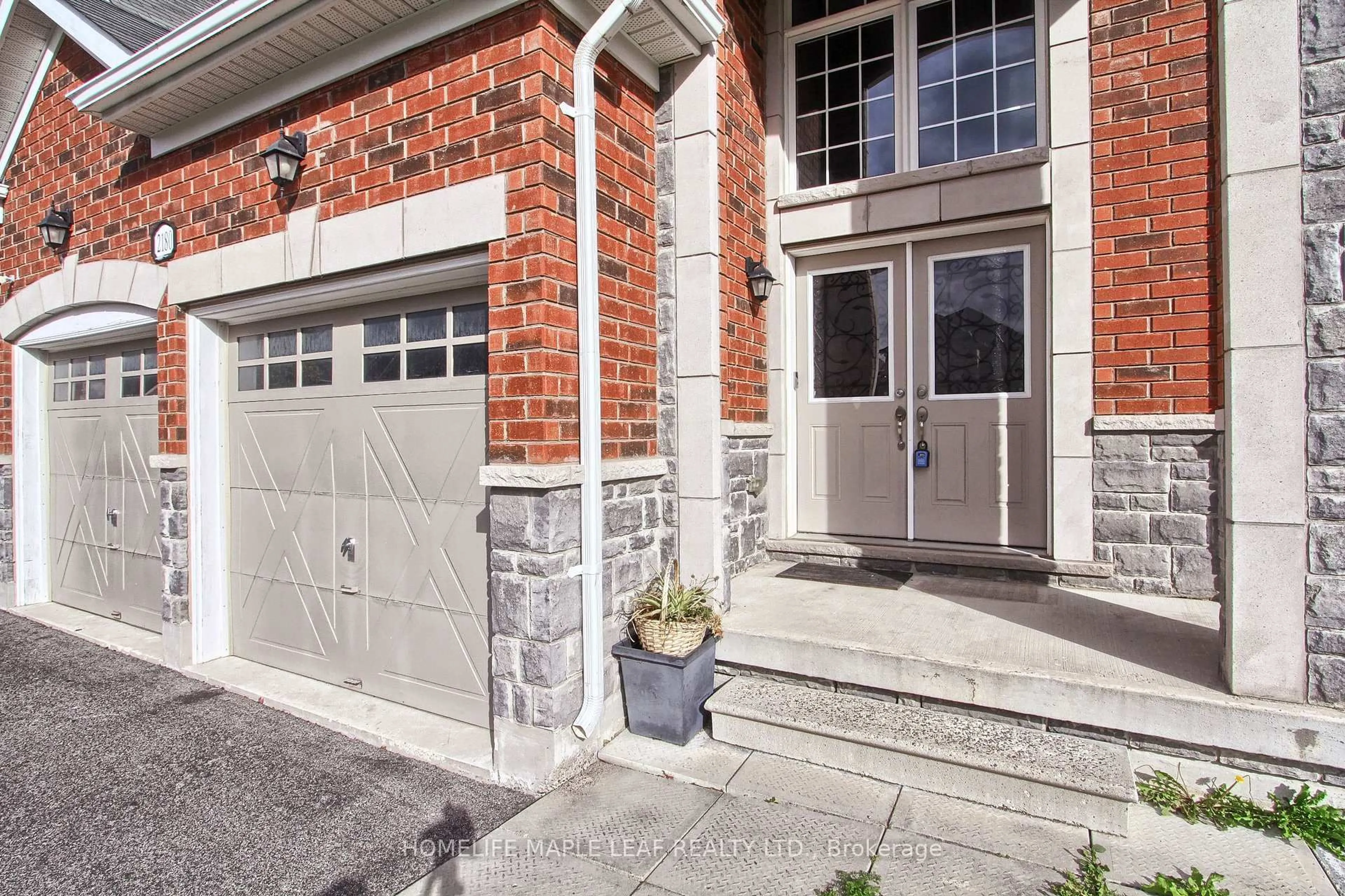 Home with brick exterior material, street for 2180 Dawson Cres, Innisfil Ontario L9S 0H1