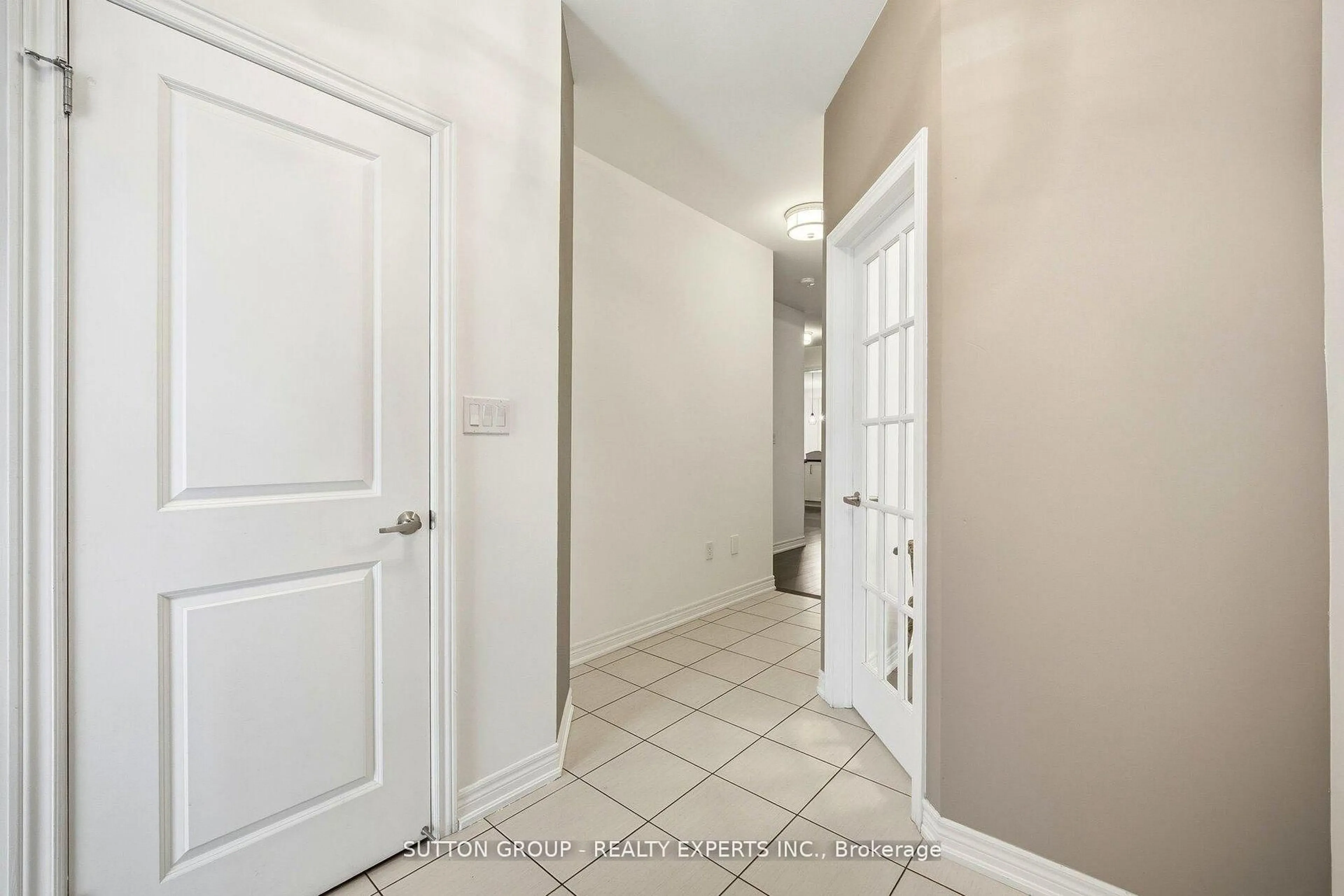 Indoor entryway for 146 Beaconsfield Dr, Vaughan Ontario L4H 4L7