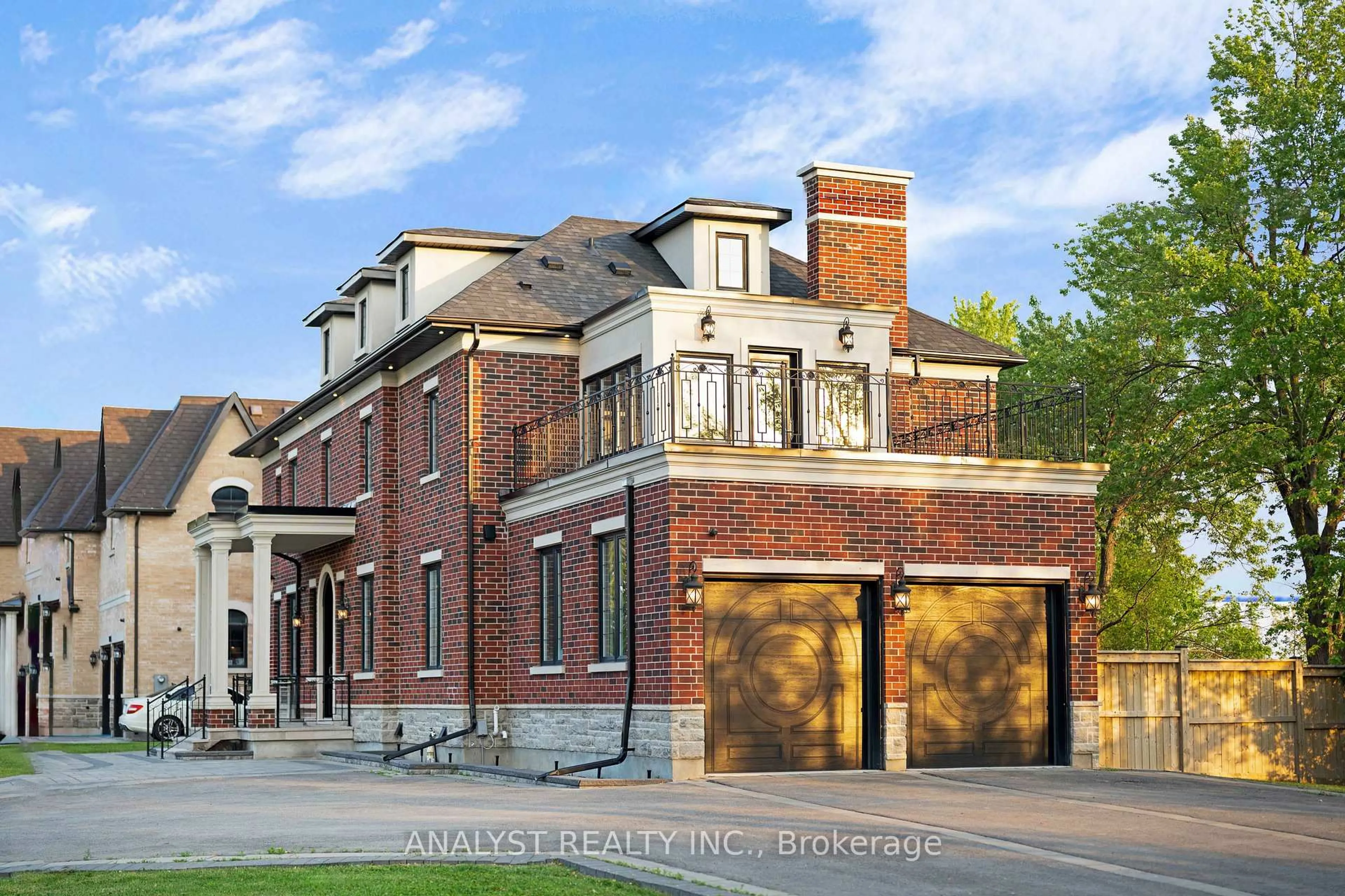 Home with brick exterior material, building for 10690 Islington Ave, Vaughan Ontario L0J 1C0