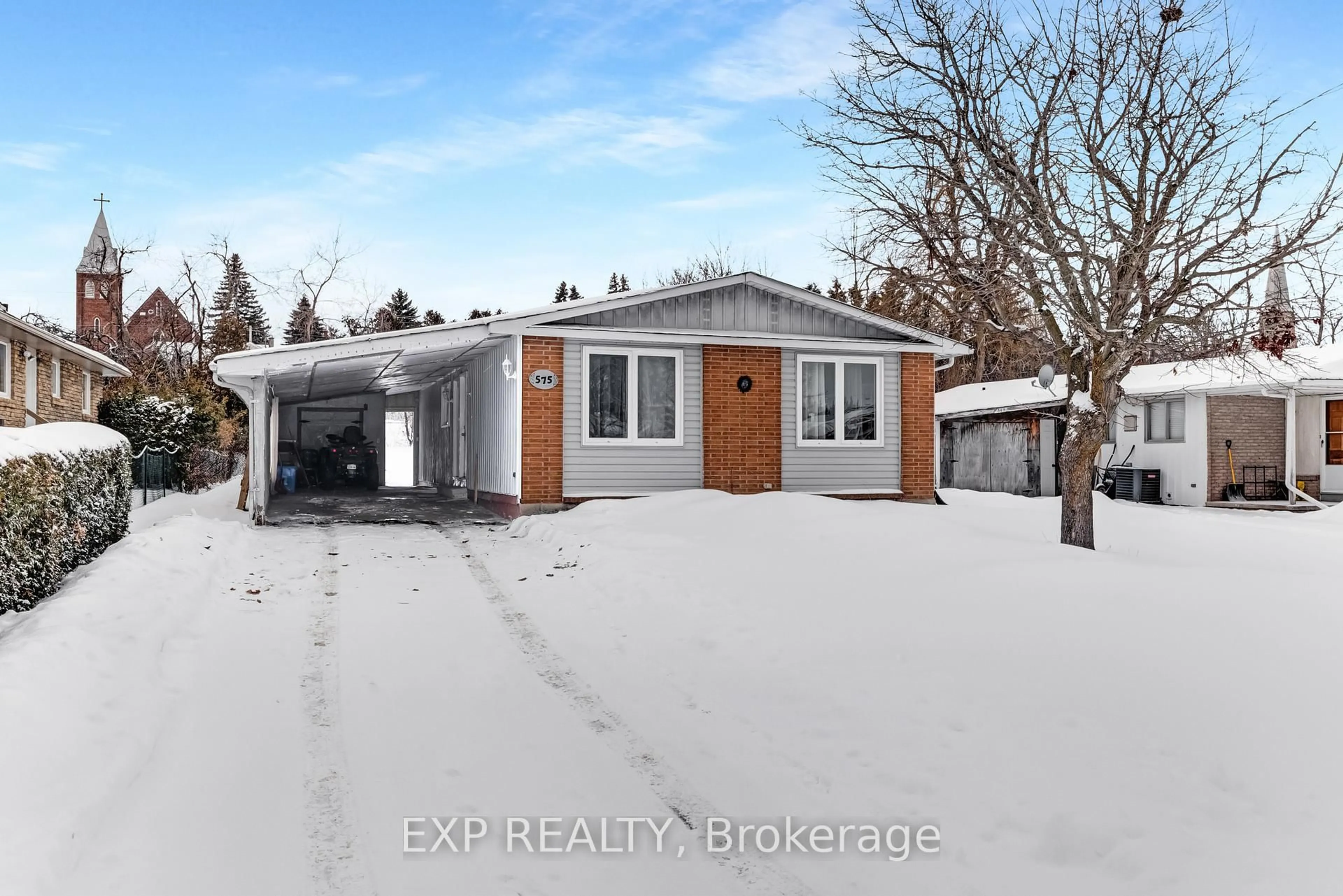 A pic from outside/outdoor area/front of a property/back of a property/a pic from drone, street for 575 North St, Brock Ontario L0K 1A0