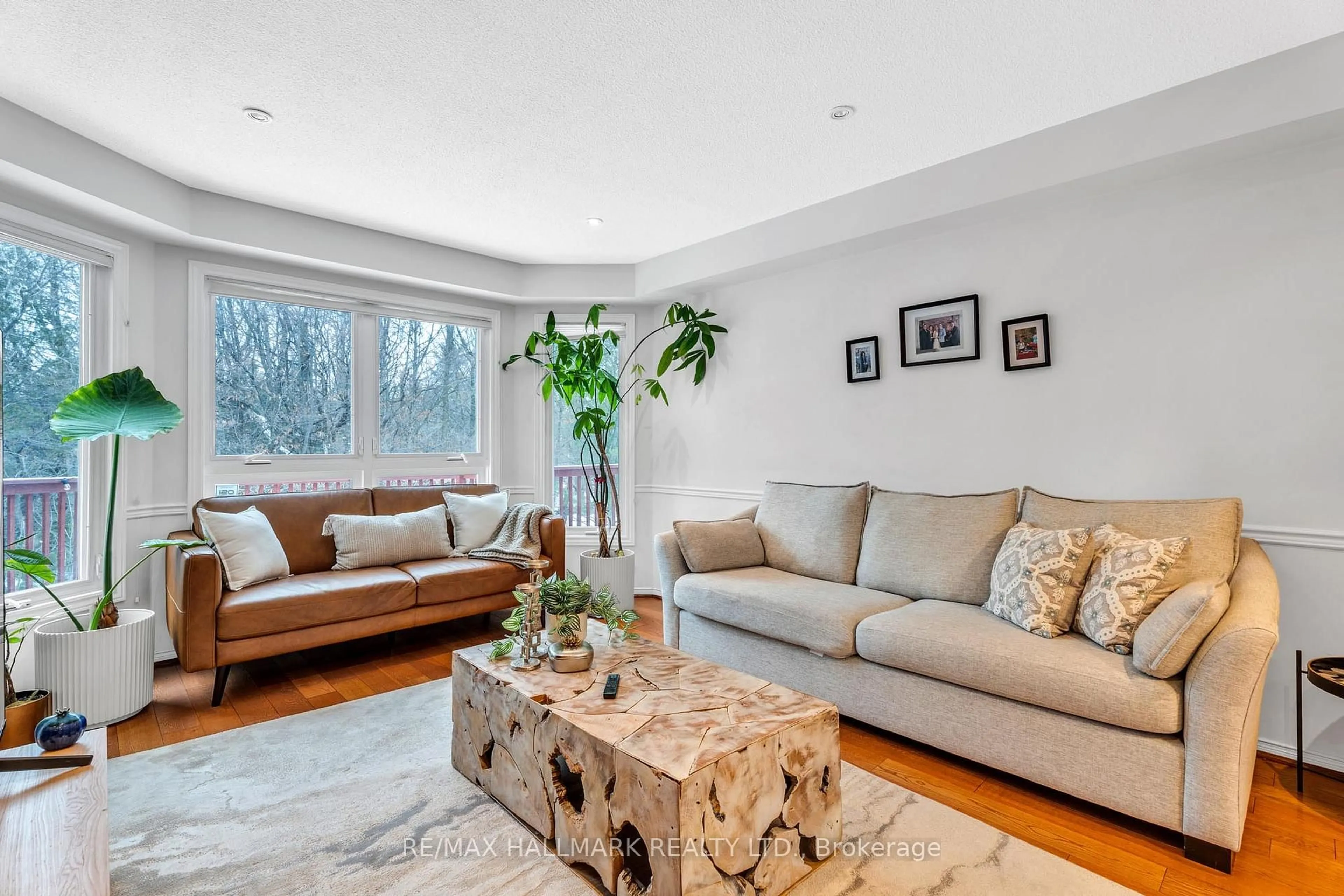 Living room with furniture, unknown for 235 Kemano Rd, Aurora Ontario L4G 5Z1