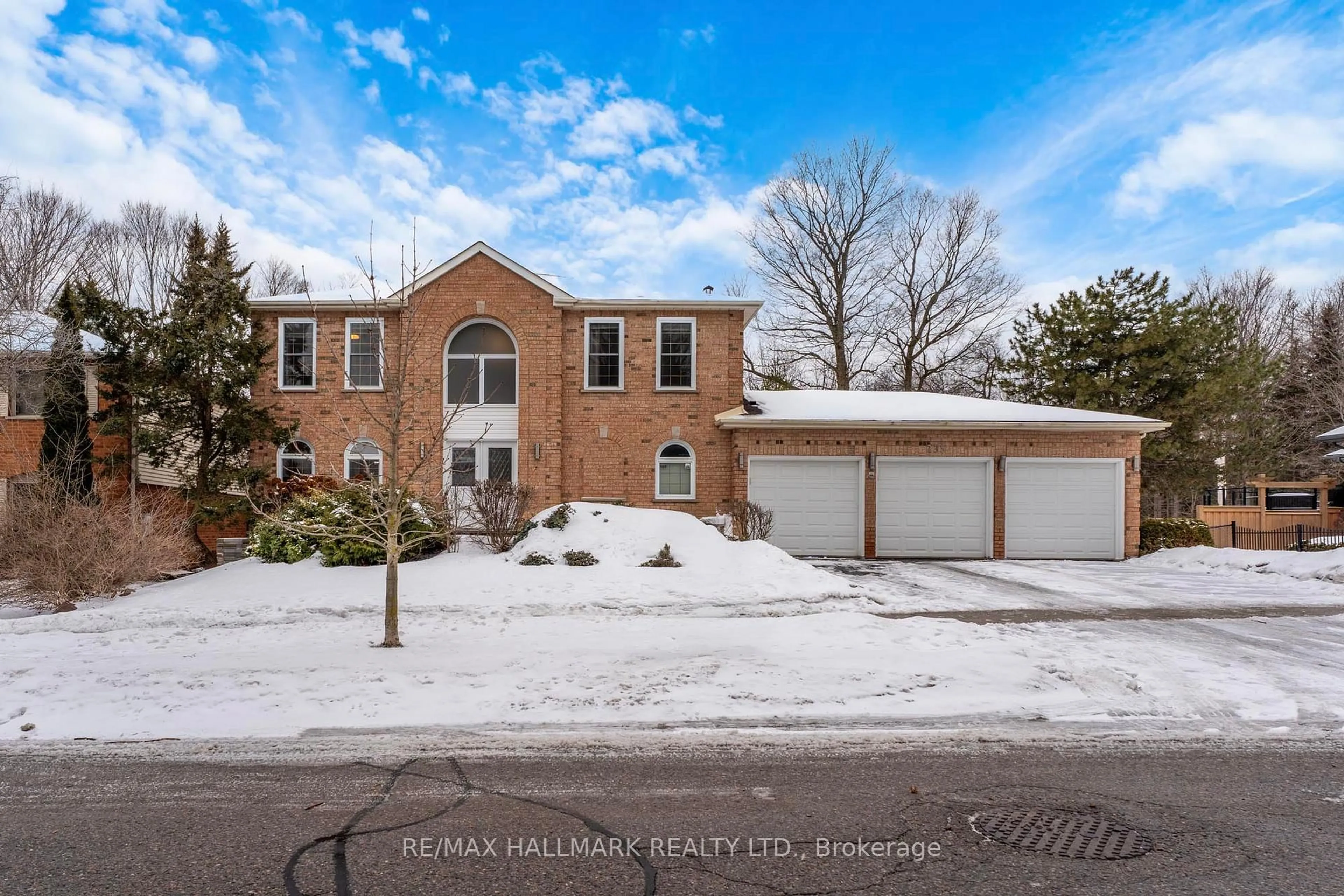 Home with brick exterior material, street for 235 Kemano Rd, Aurora Ontario L4G 5Z1