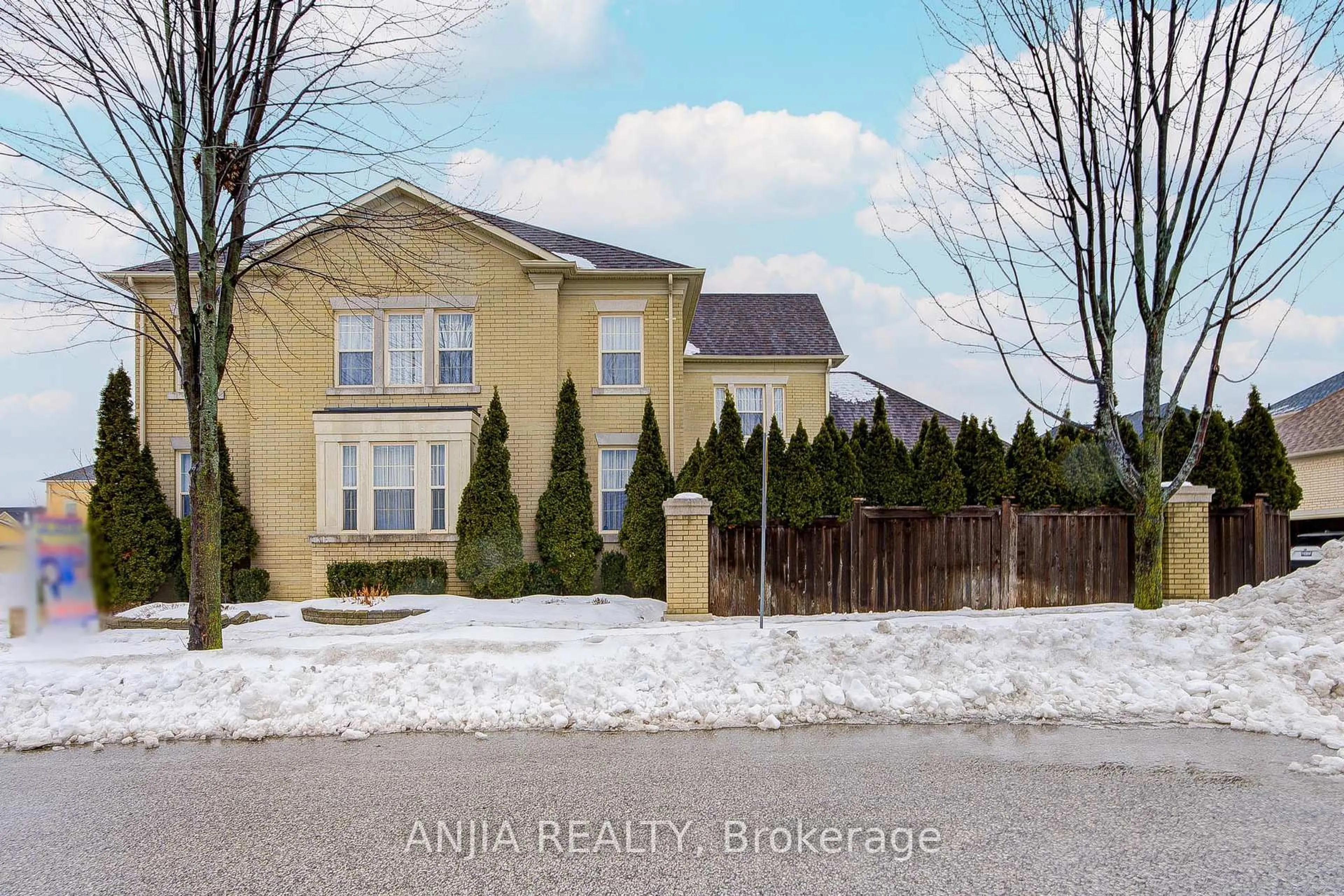 Unknown for 18 Orr Farm Rd, Markham Ontario L6C 0A3