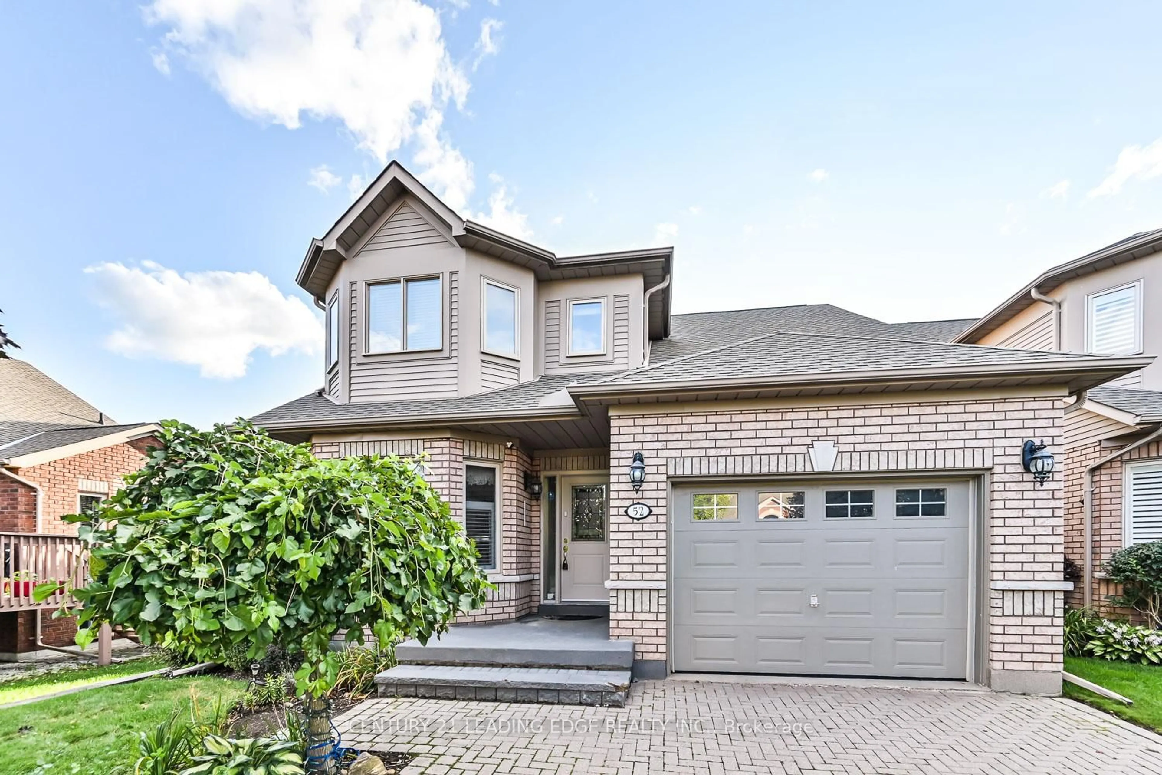 Home with brick exterior material, street for 52 Bella Vista Trail, New Tecumseth Ontario L9R 2C6