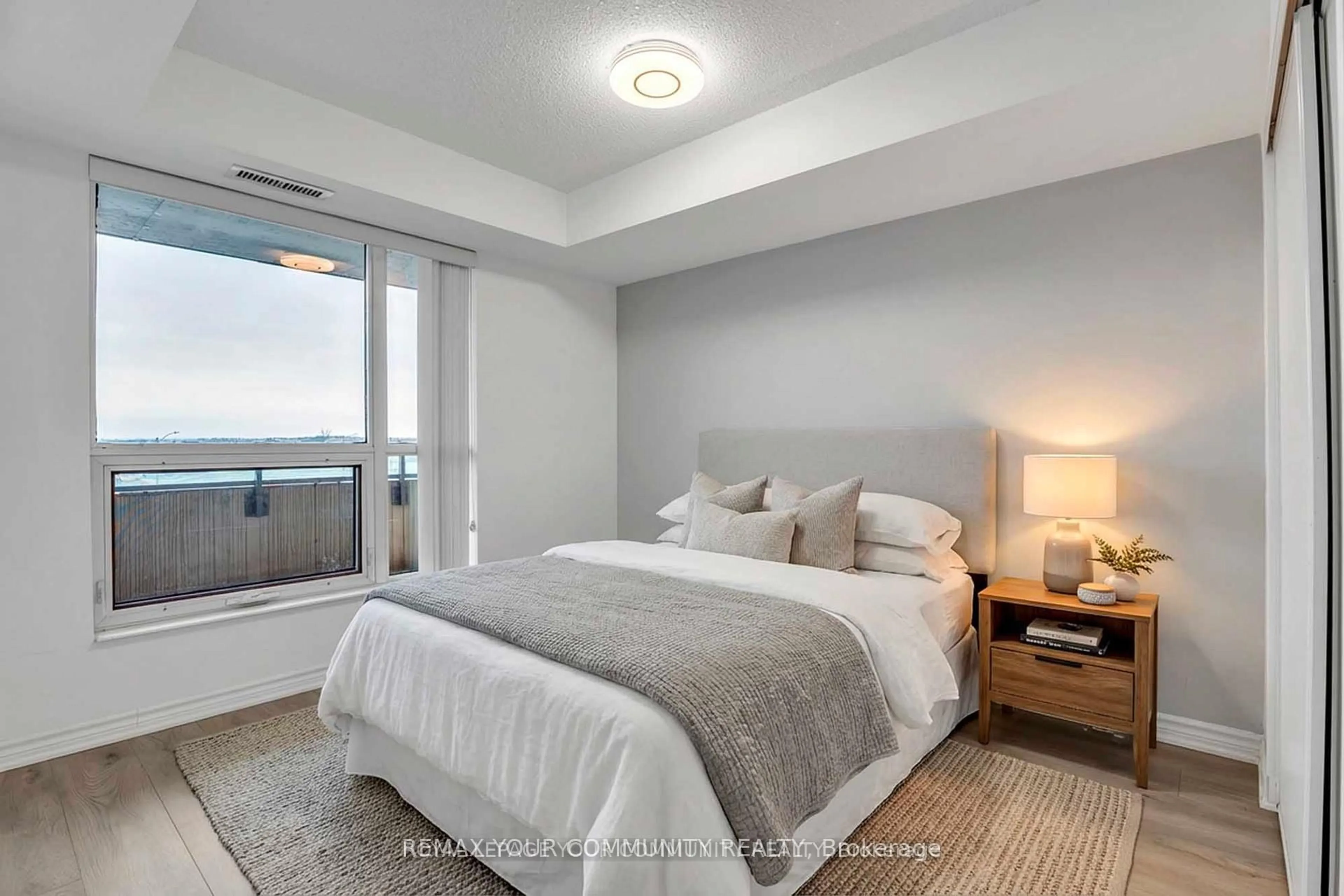 Bedroom with bed, unknown for 75 Norman Bethune Ave #420, Richmond Hill Ontario L4B 3L4