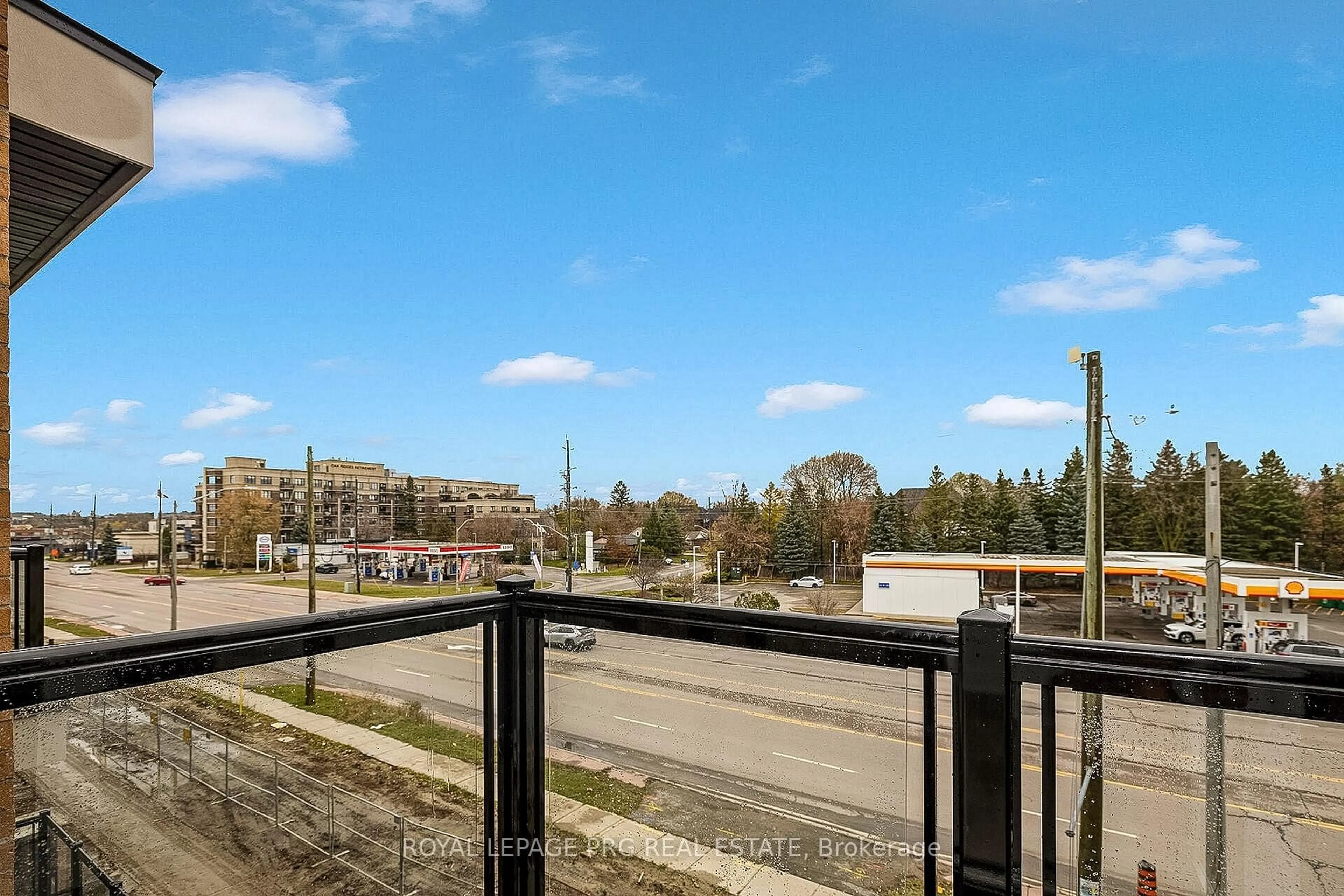 Balcony in the apartment, city buildings view from balcony for 12860 Yonge St #9, Richmond Hill Ontario L4E 1J4