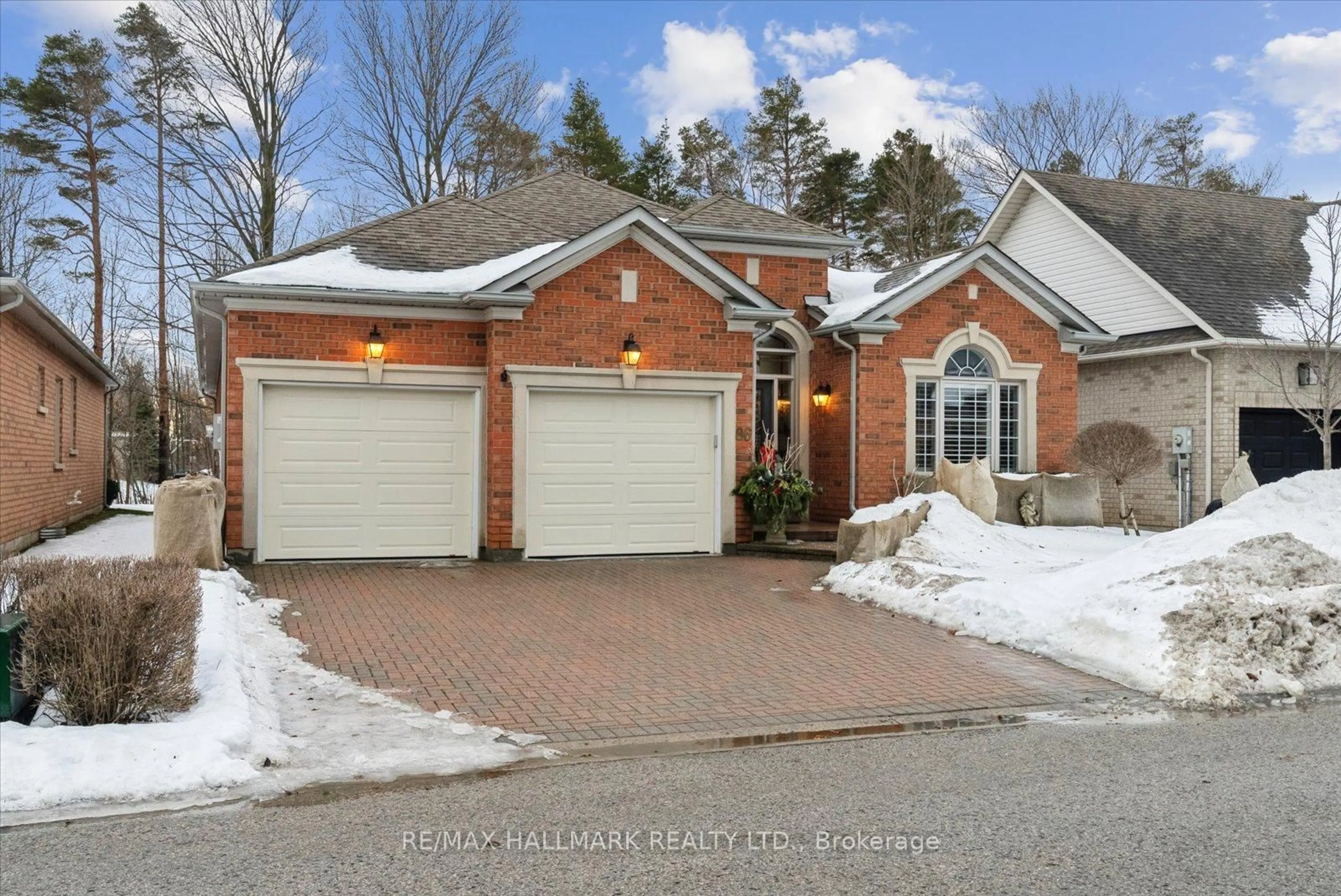 Home with brick exterior material, street for 86 Couples Gallery, Whitchurch-Stouffville Ontario L4A 1M7