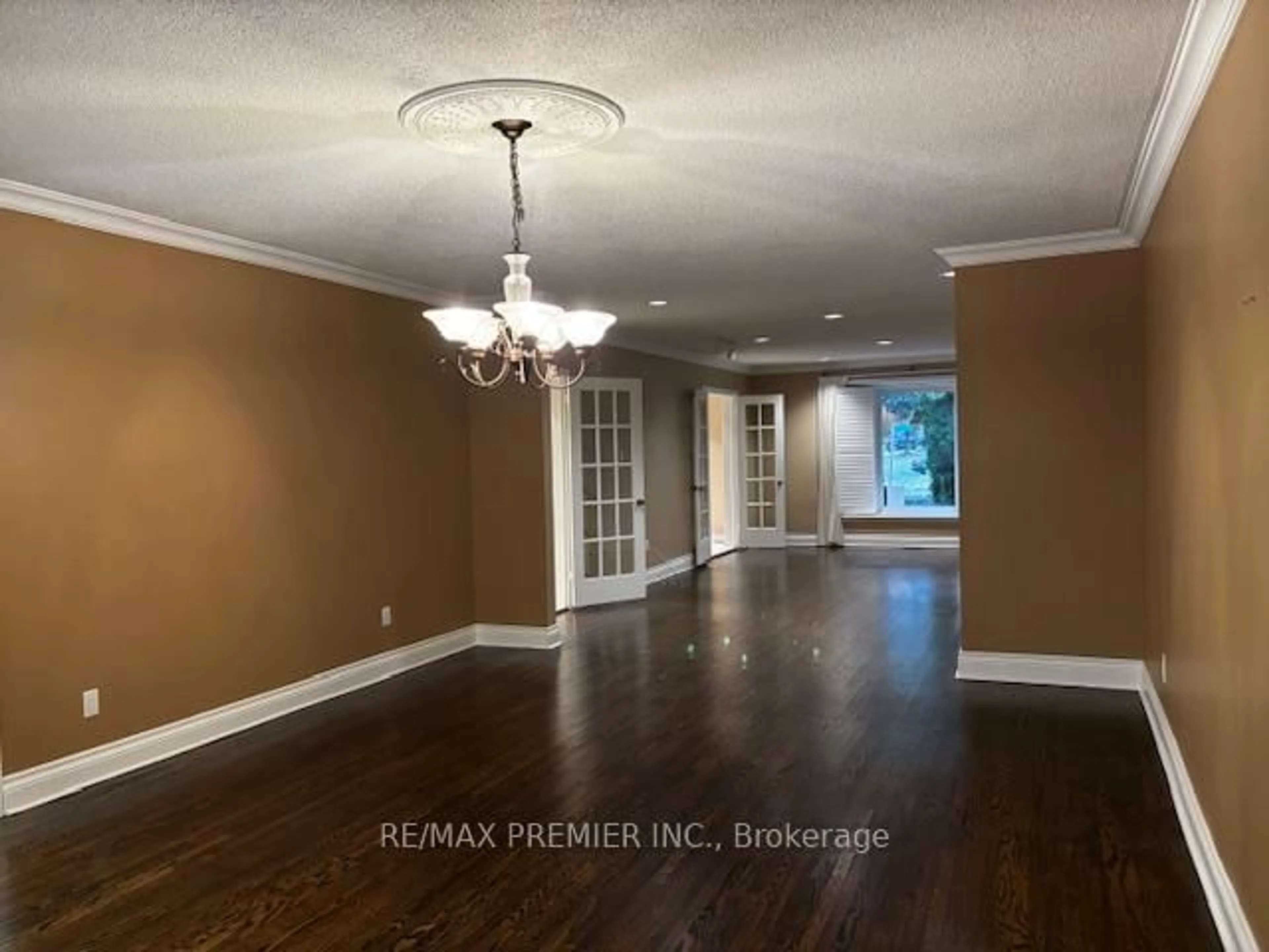 A pic of a room for 66 Laureleaf Rd, Markham Ontario L3T 2Y1