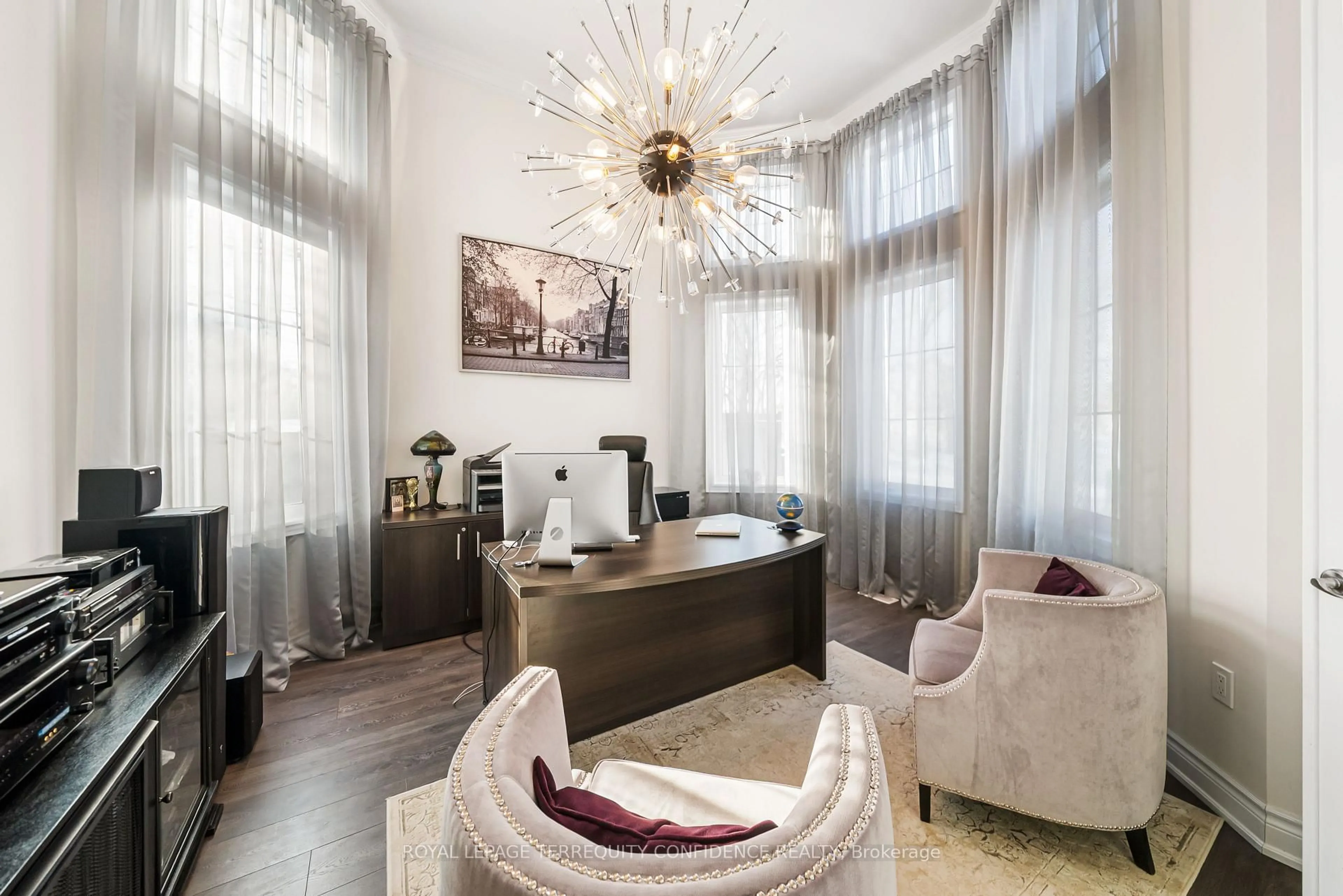 Unknown for 23 Macmurchy Ave, King Ontario L0J 1C0