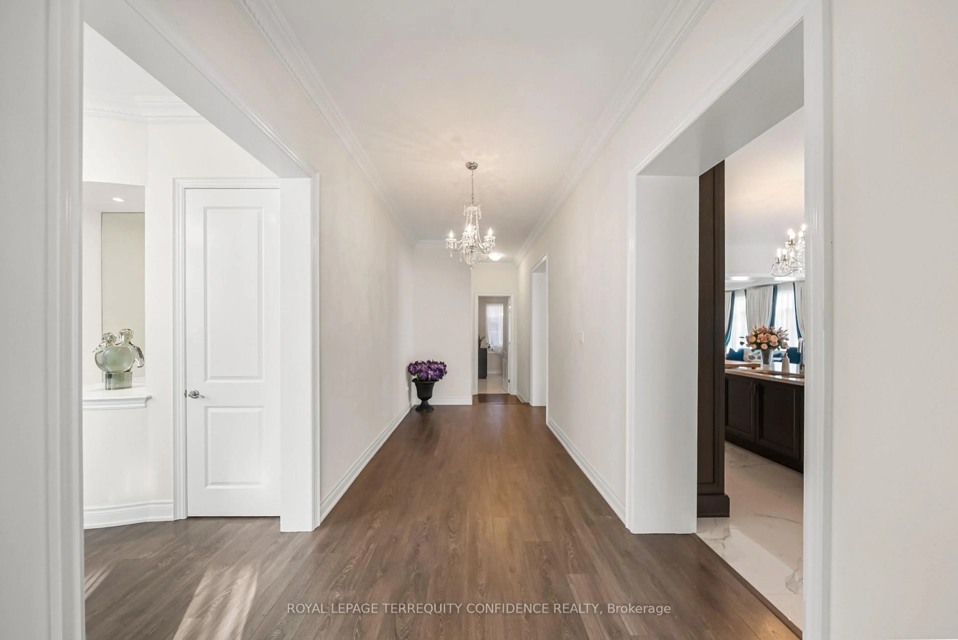 Indoor entryway for 23 Macmurchy Ave, King Ontario L0J 1C0