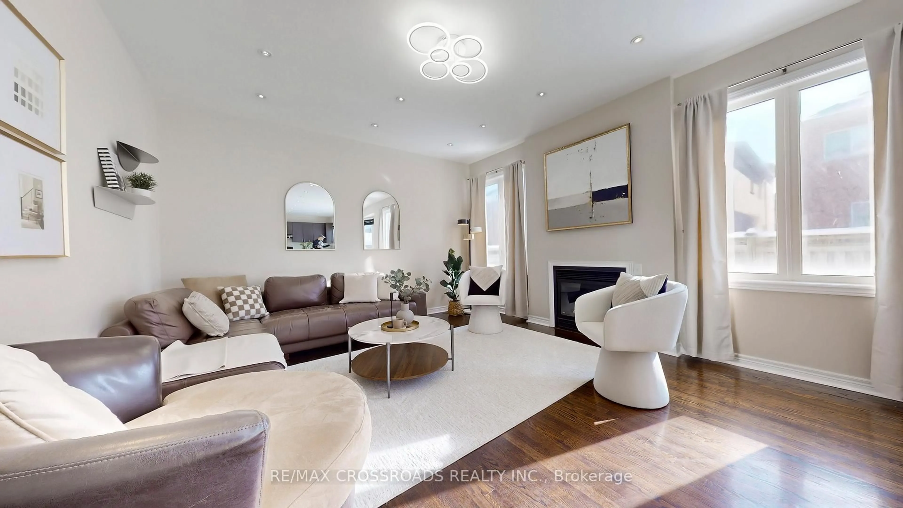 Living room with furniture, unknown for 122 Destino Cres, Vaughan Ontario L4H 3E2