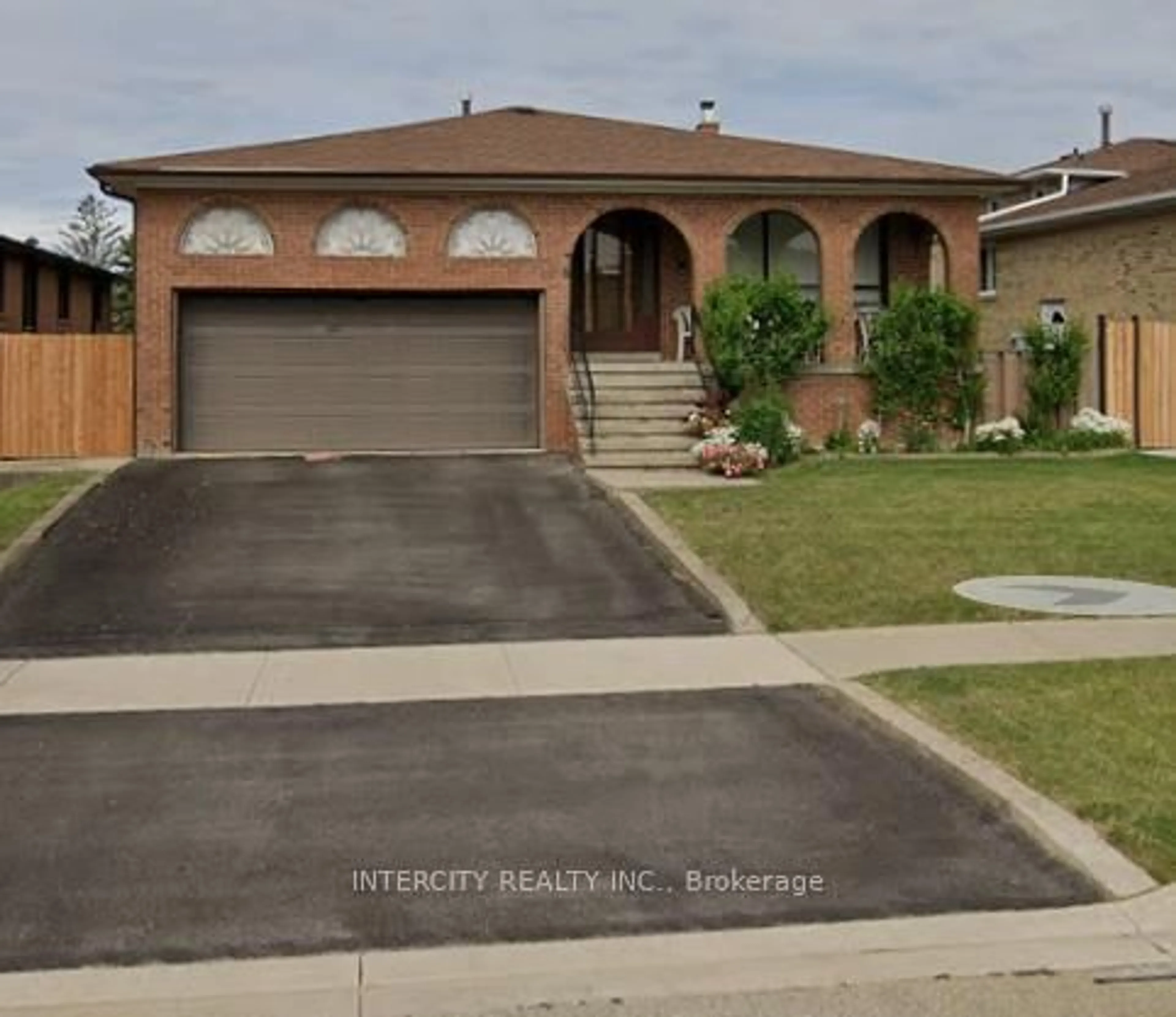 Home with brick exterior material, street for 180 Jeanne Dr, Vaughan Ontario L4L 1X8