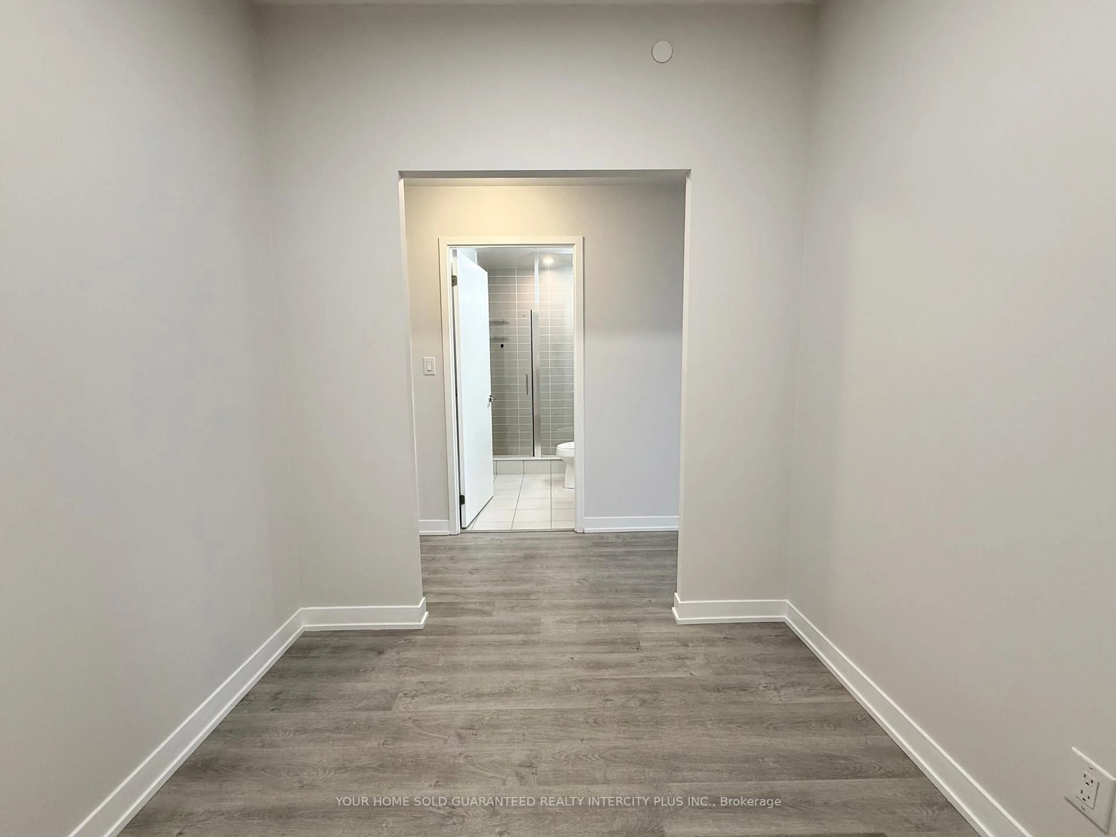 A pic of a room for 8119 Birchmount Rd #1225, Markham Ontario L6G 0H5