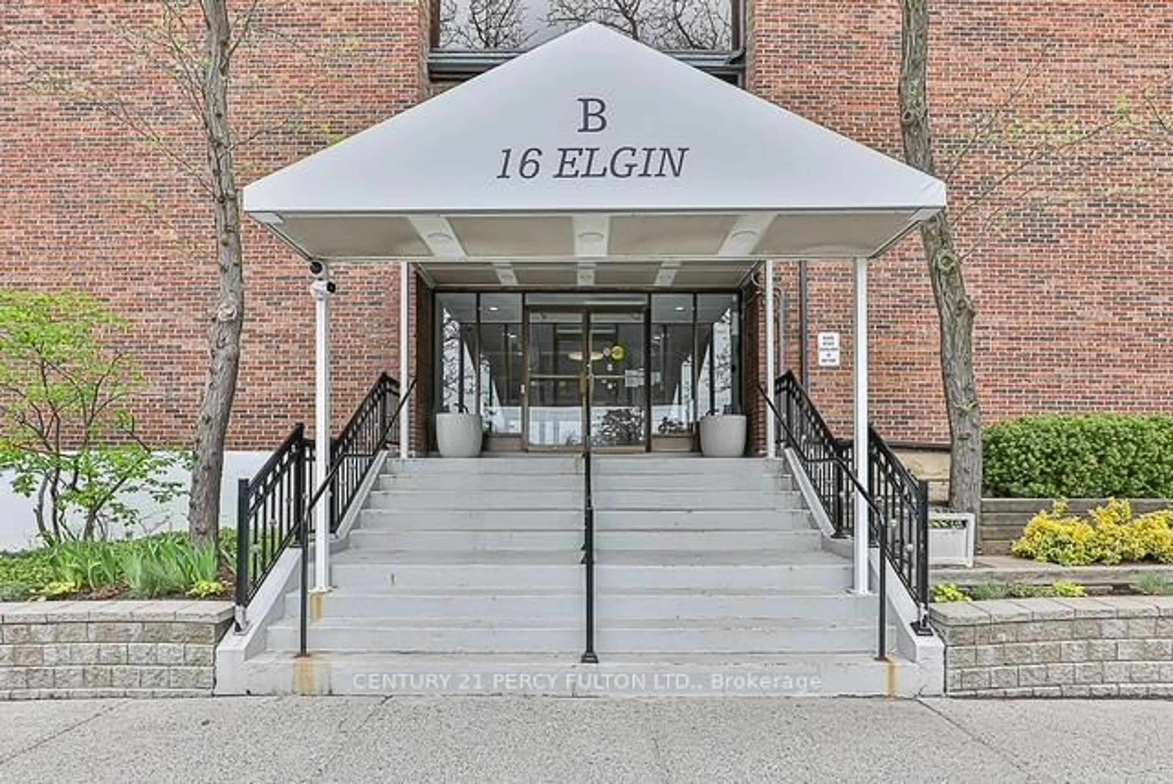 Indoor foyer for 16 Elgin St #271, Markham Ontario L3T 4T4