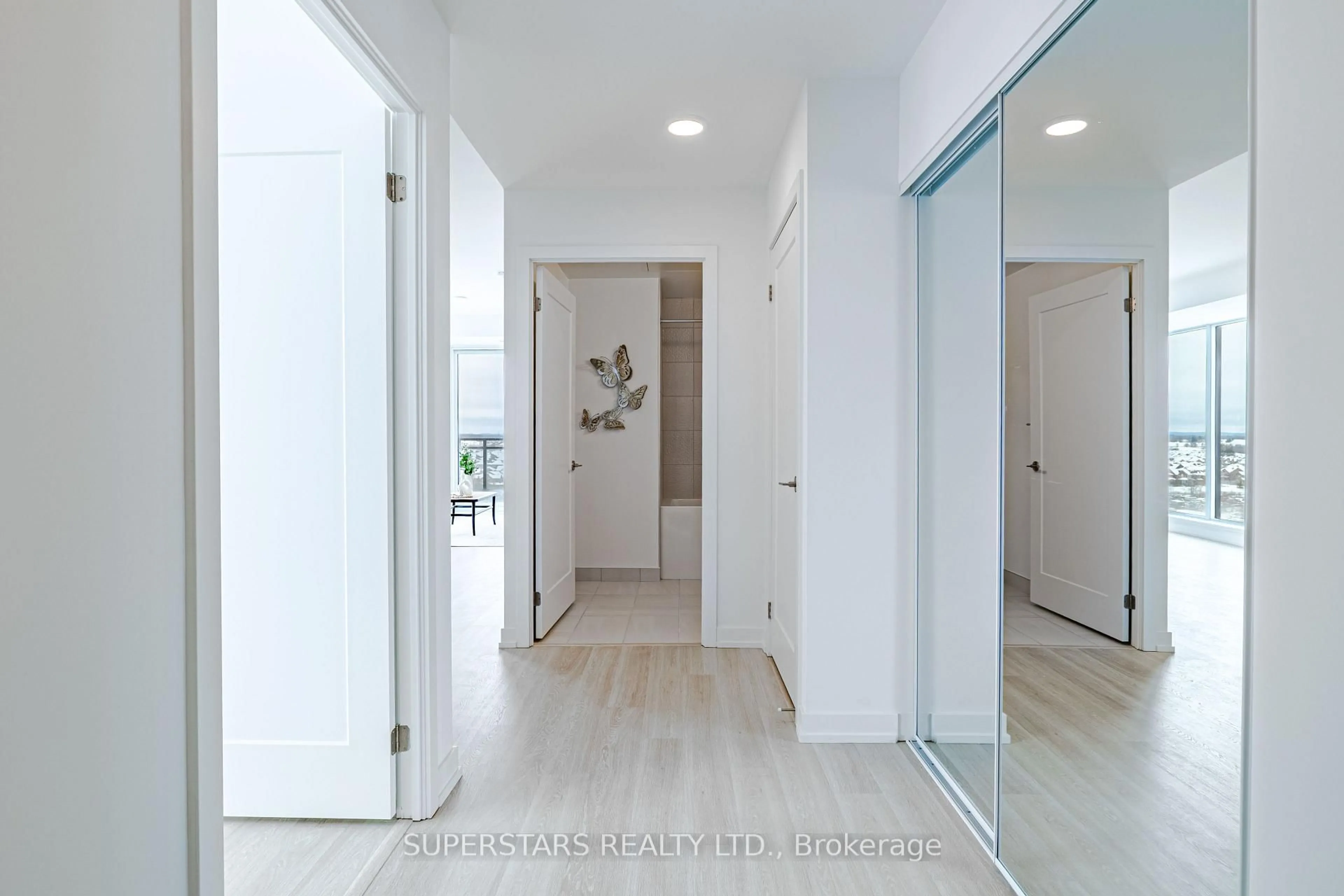 Indoor entryway for 9763 Markham Rd #A1110, Markham Ontario L6E 0W4