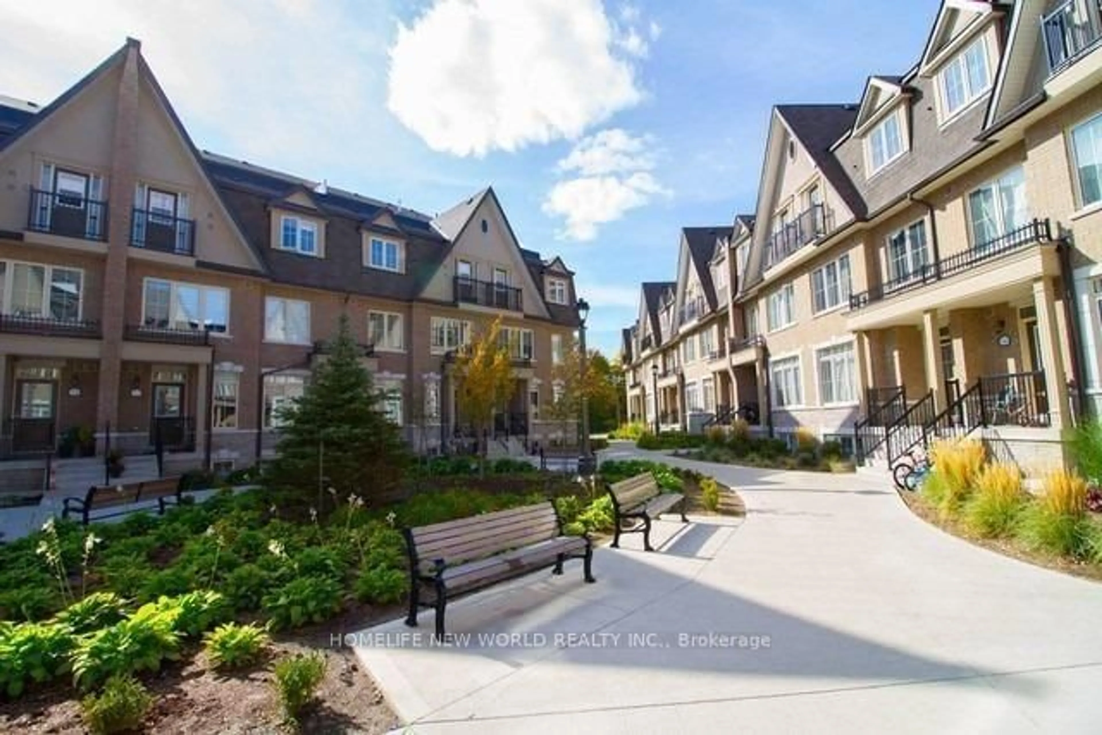 Patio, street for 181 Parktree Dr #29, Vaughan Ontario L6A 5B1