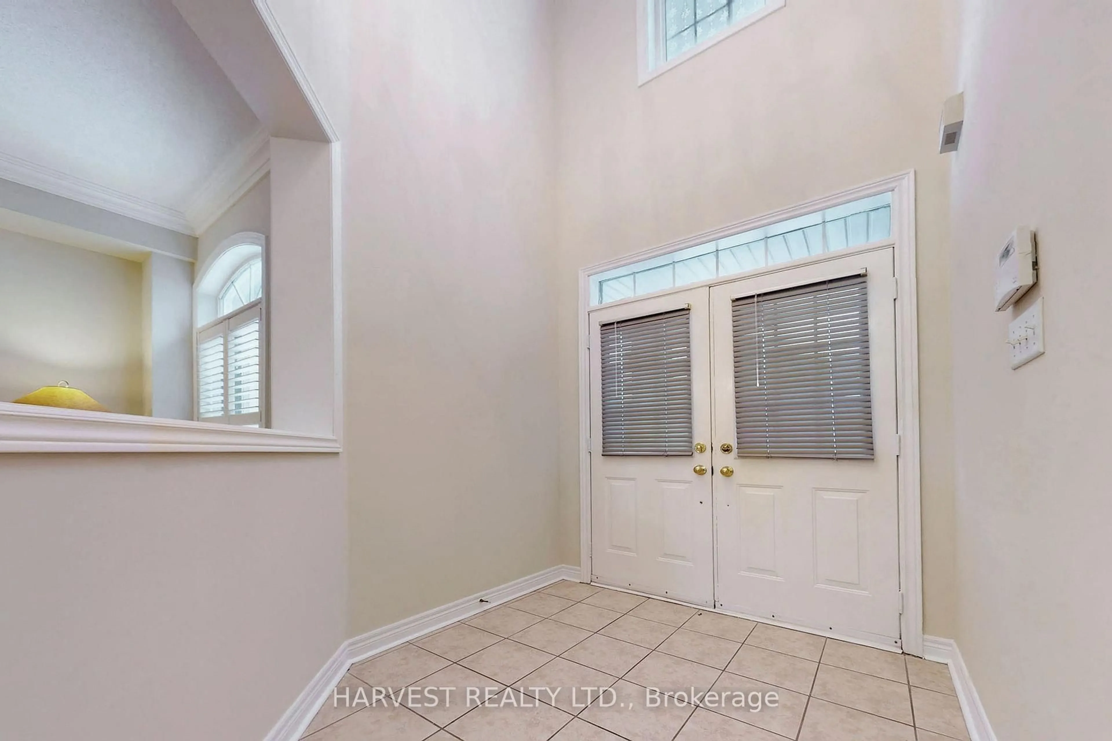 Indoor entryway for 45 Jefferson Forest Dr, Richmond Hill Ontario L4E 4J1