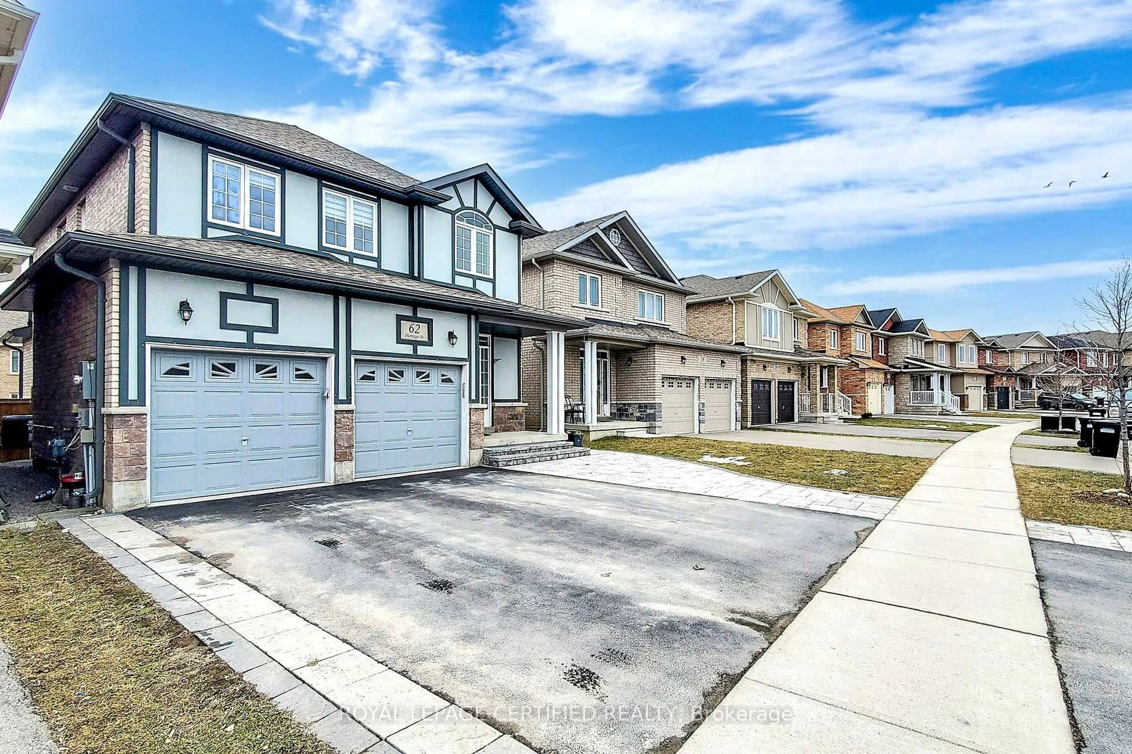 Unknown for 62 Heritage St, Bradford West Gwillimbury Ontario L3Z 0X4