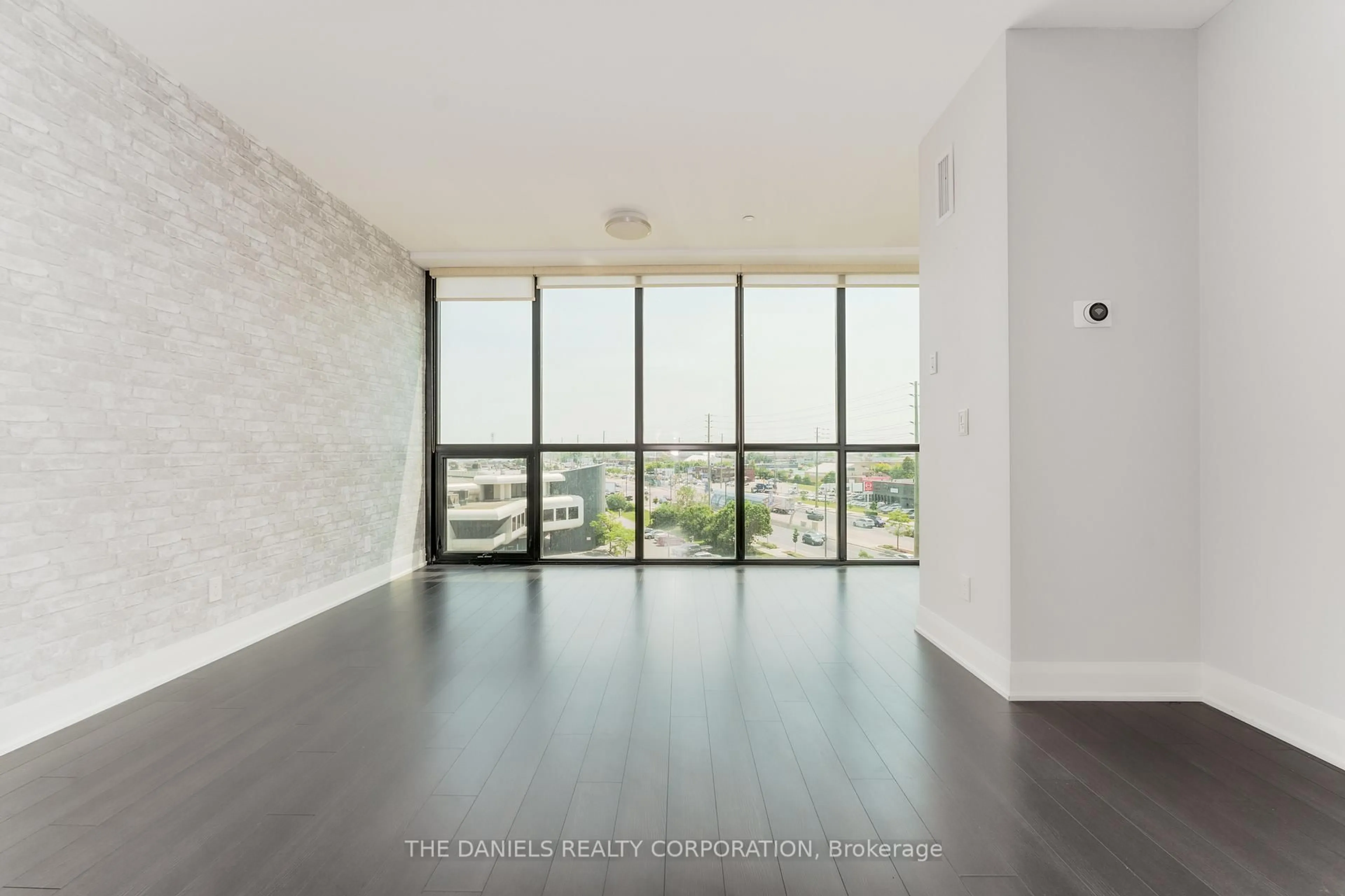 A pic of a room for 2900 Highway 7 #502, Vaughan Ontario L4K 0G3