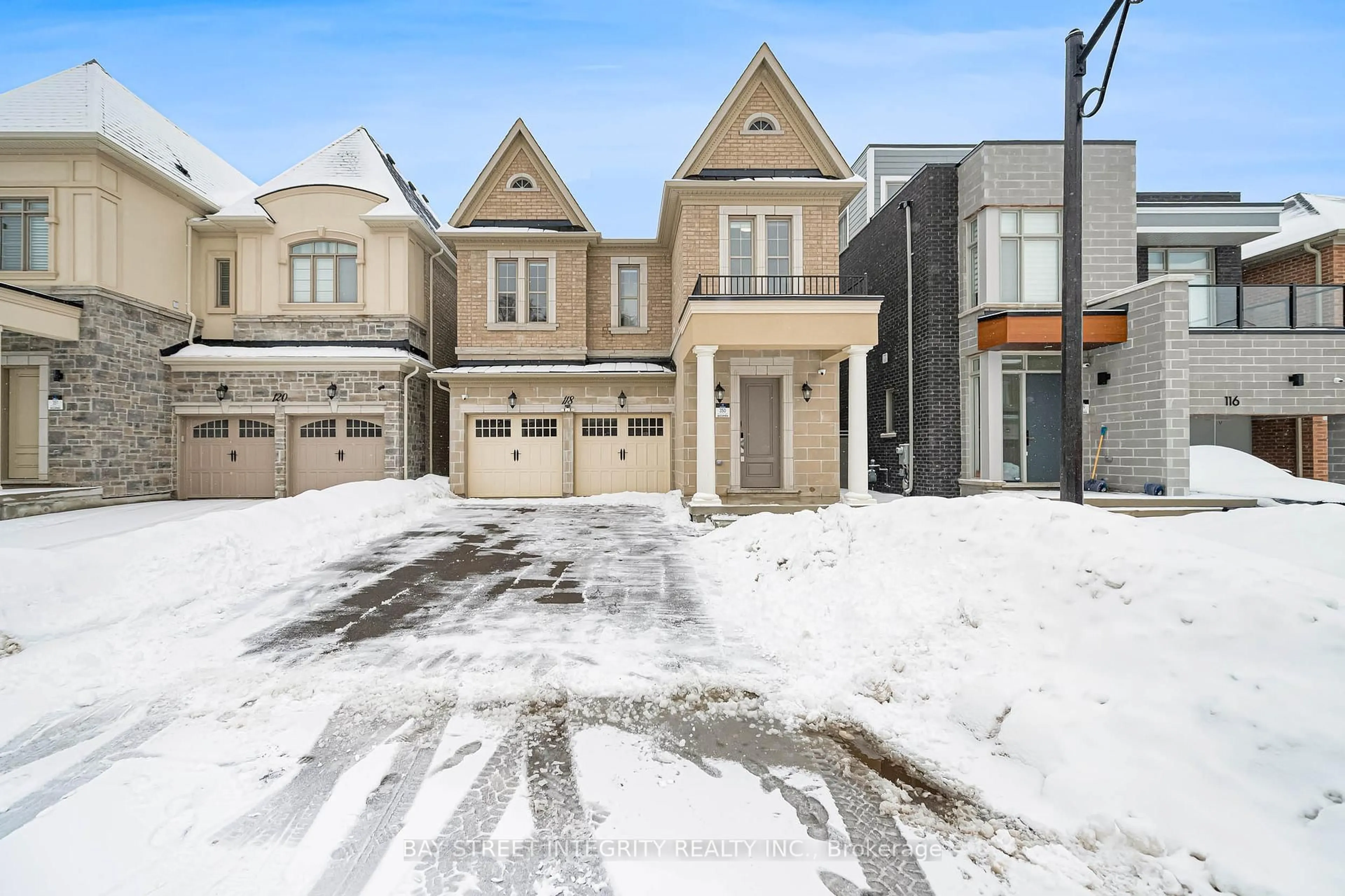 Unknown for 118 Milky Way Dr, Richmond Hill Ontario L4C 4M8