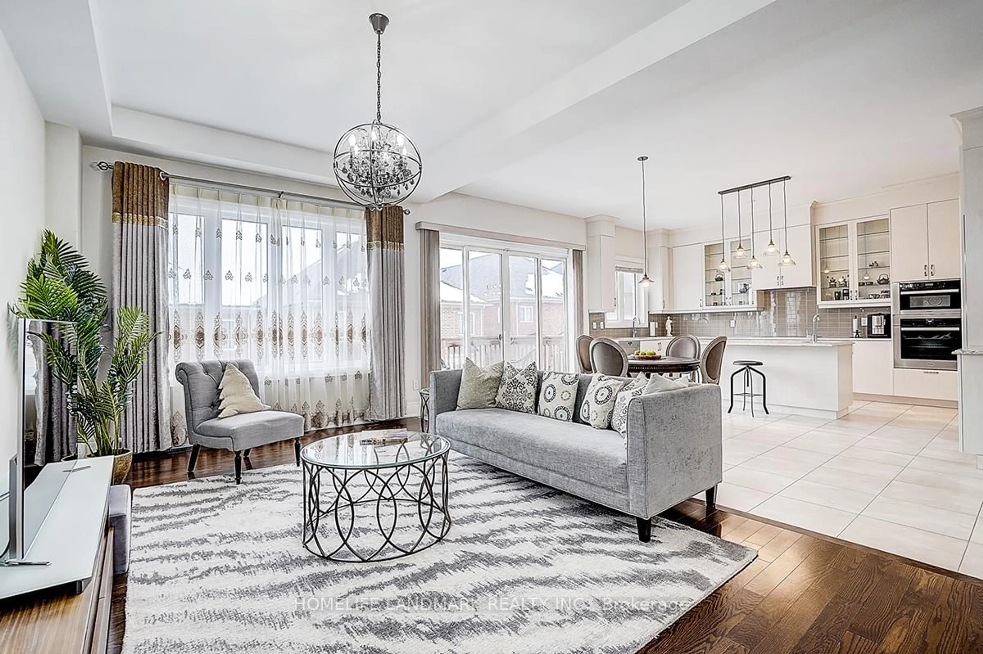 Living room with furniture, unknown for 17 Horse Rake Rd, Vaughan Ontario L6A 4X5