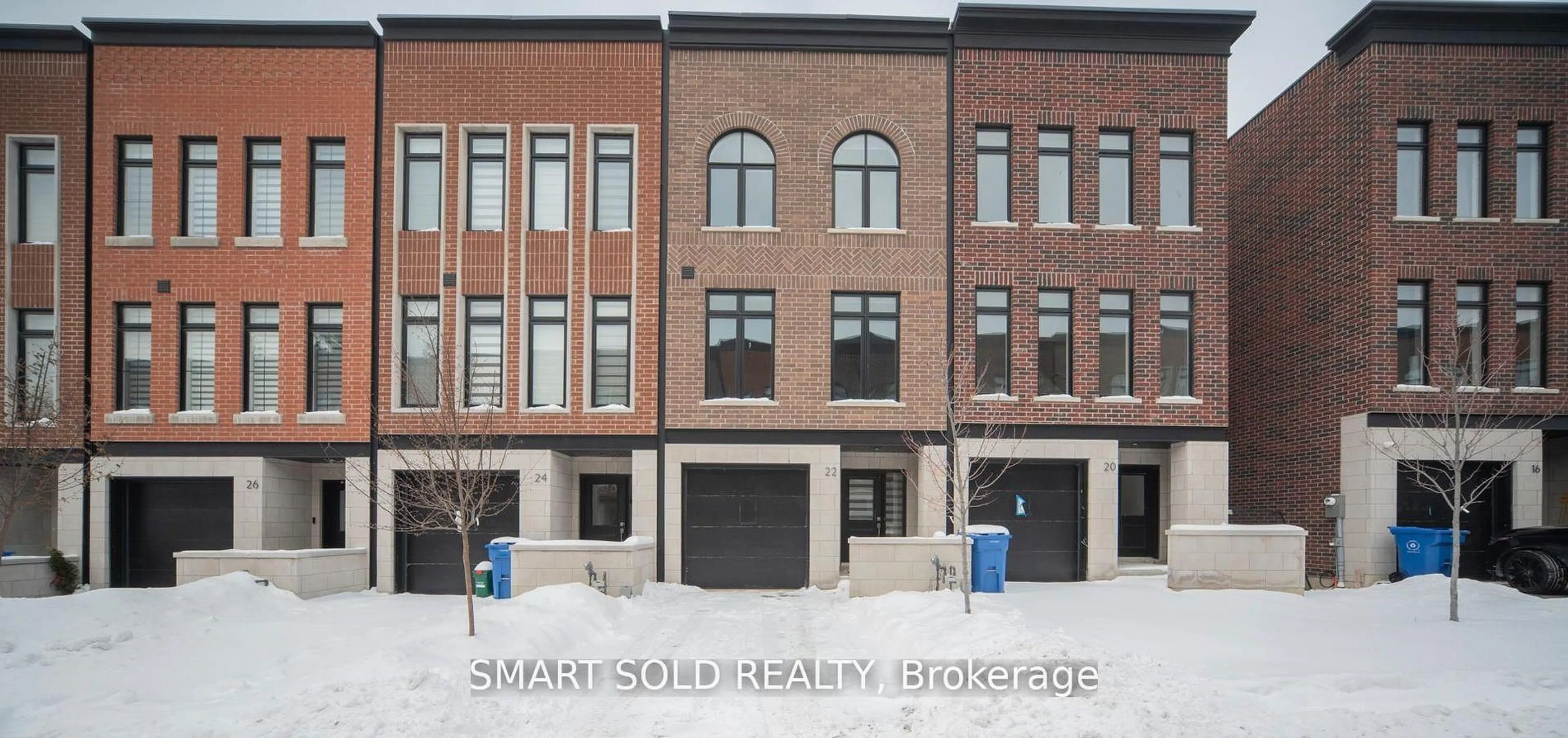 Home with brick exterior material, street for 22 Chestnut Crt, Aurora Ontario L4G 7C4
