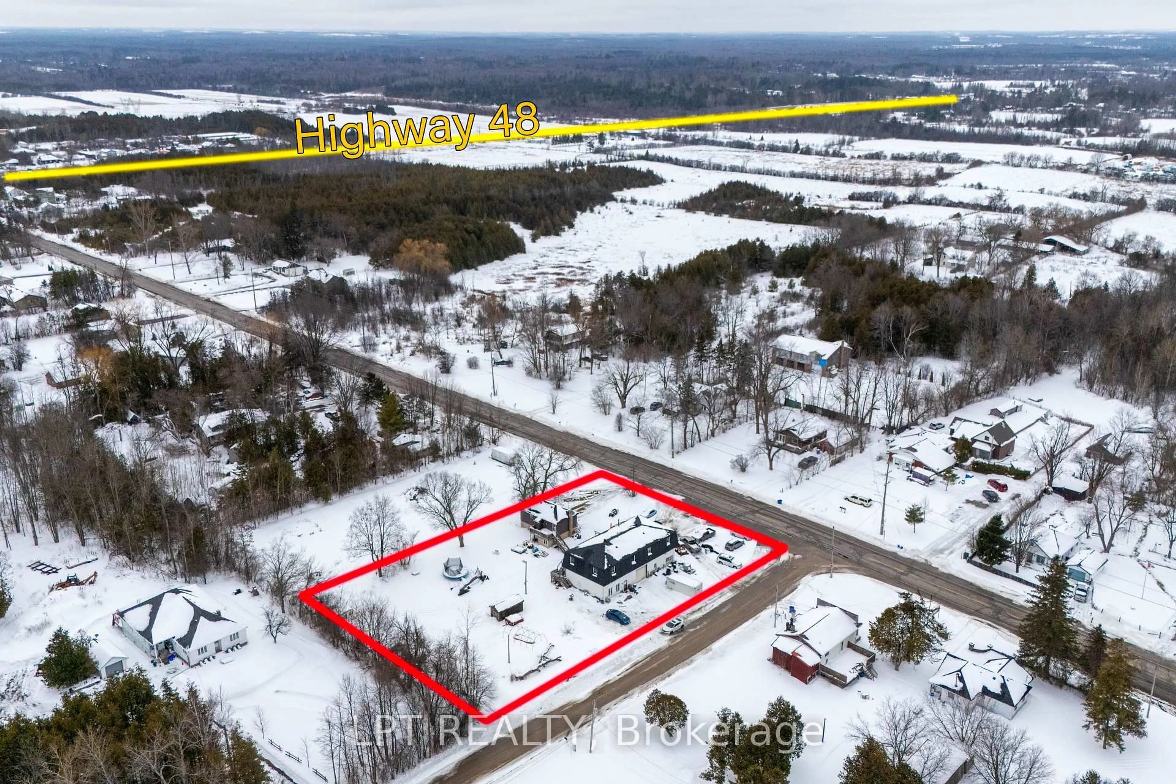 A pic from outside/outdoor area/front of a property/back of a property/a pic from drone, building for 22985 Lakeridge Rd, Brock Ontario L0E 1E0