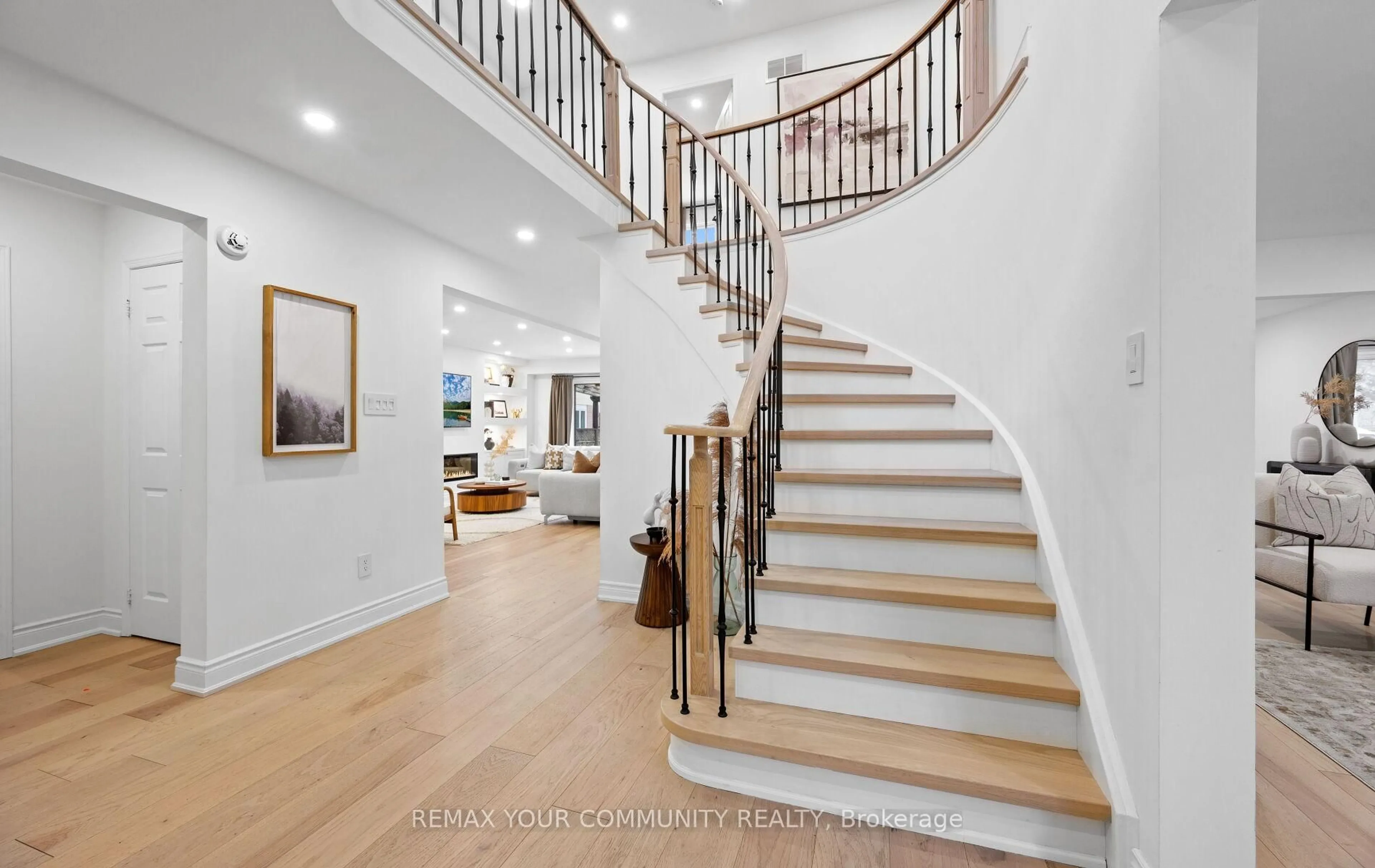 Stairs for 382 Vanden Bergh Blvd, Newmarket Ontario L3Y 8A1