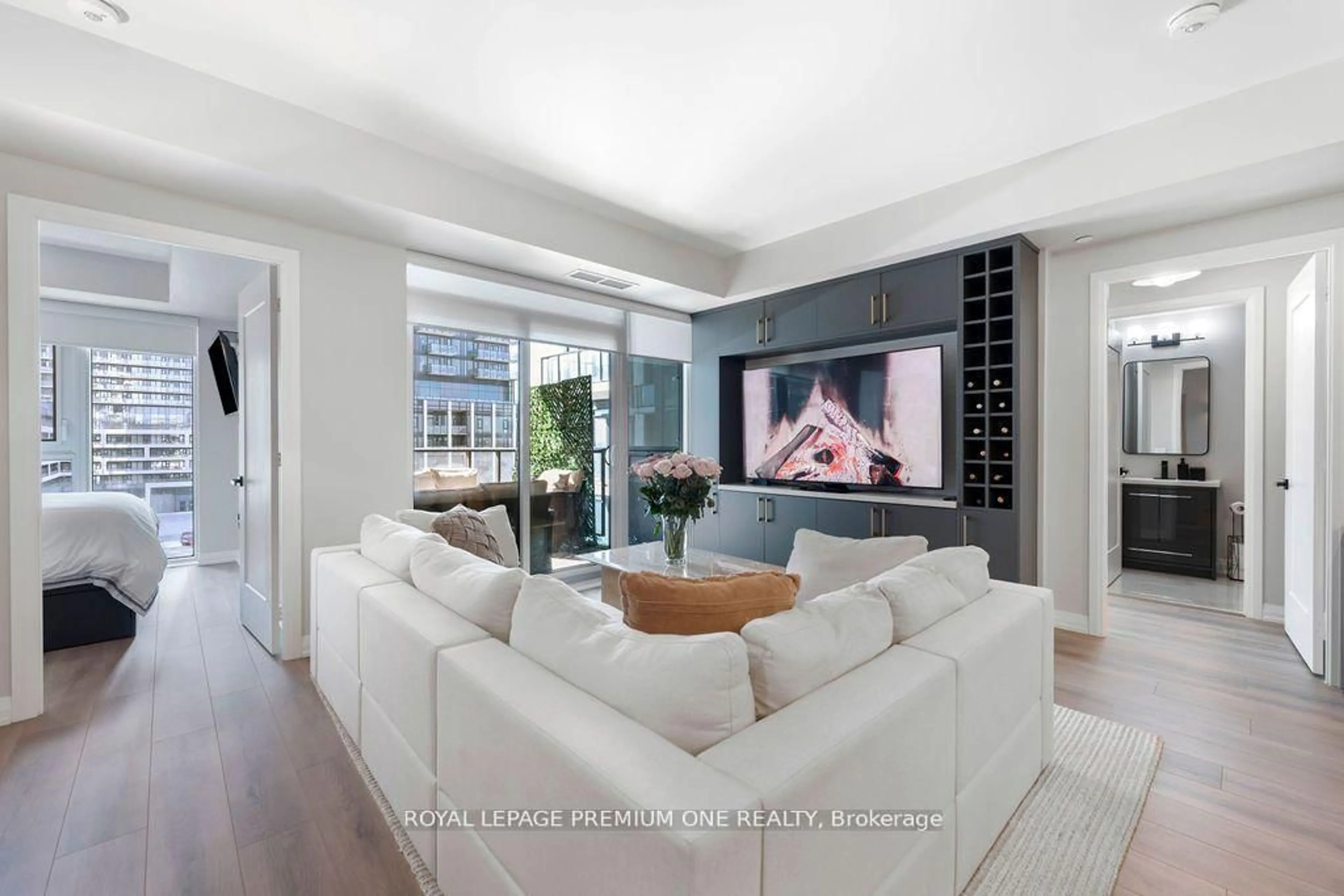 Living room with furniture, unknown for 9000 Jane St #511, Vaughan Ontario L4K 0M6