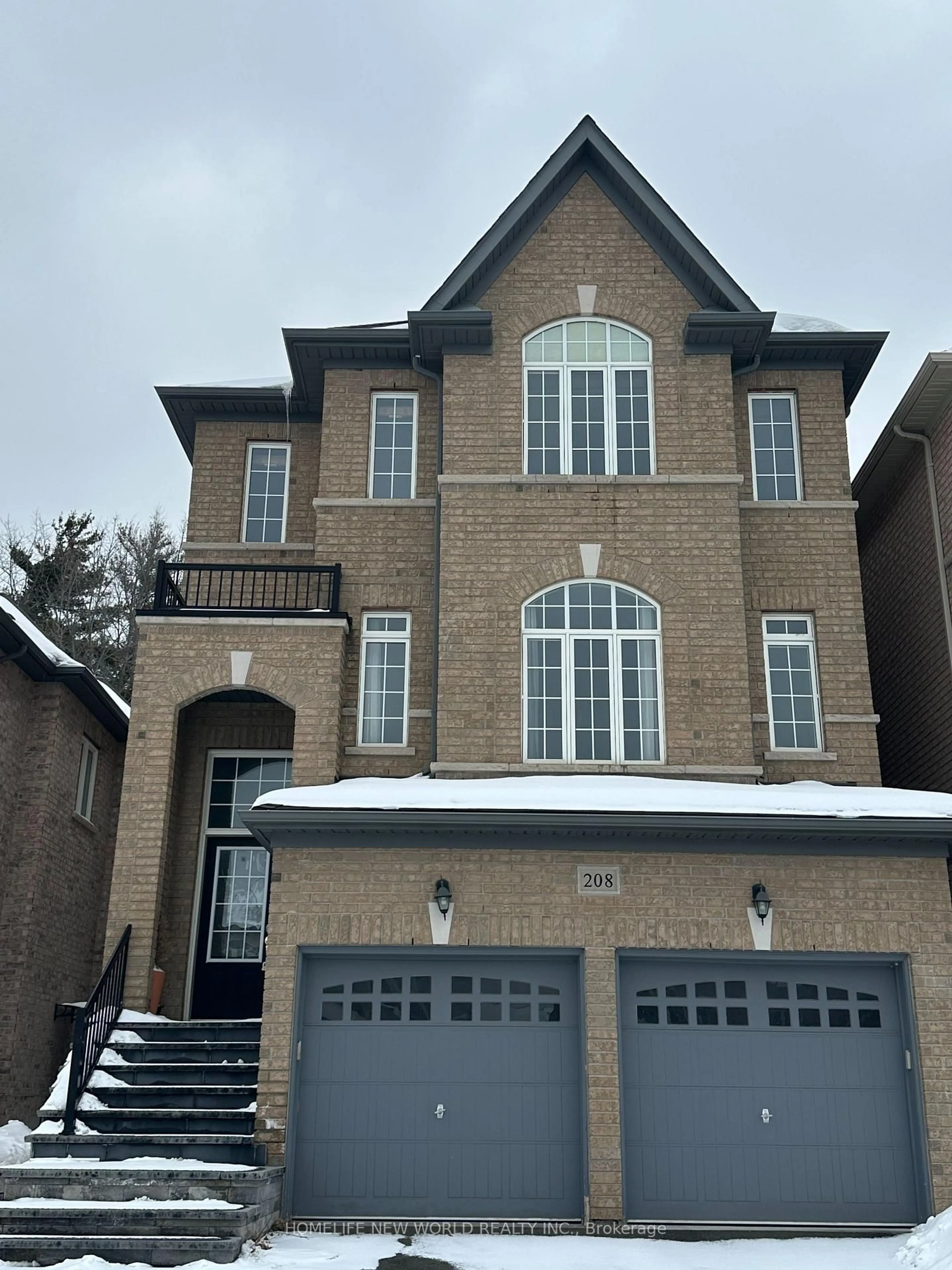 Home with brick exterior material, street for 208 Hunting Ridges Dr, Richmond Hill Ontario L4E 4K6