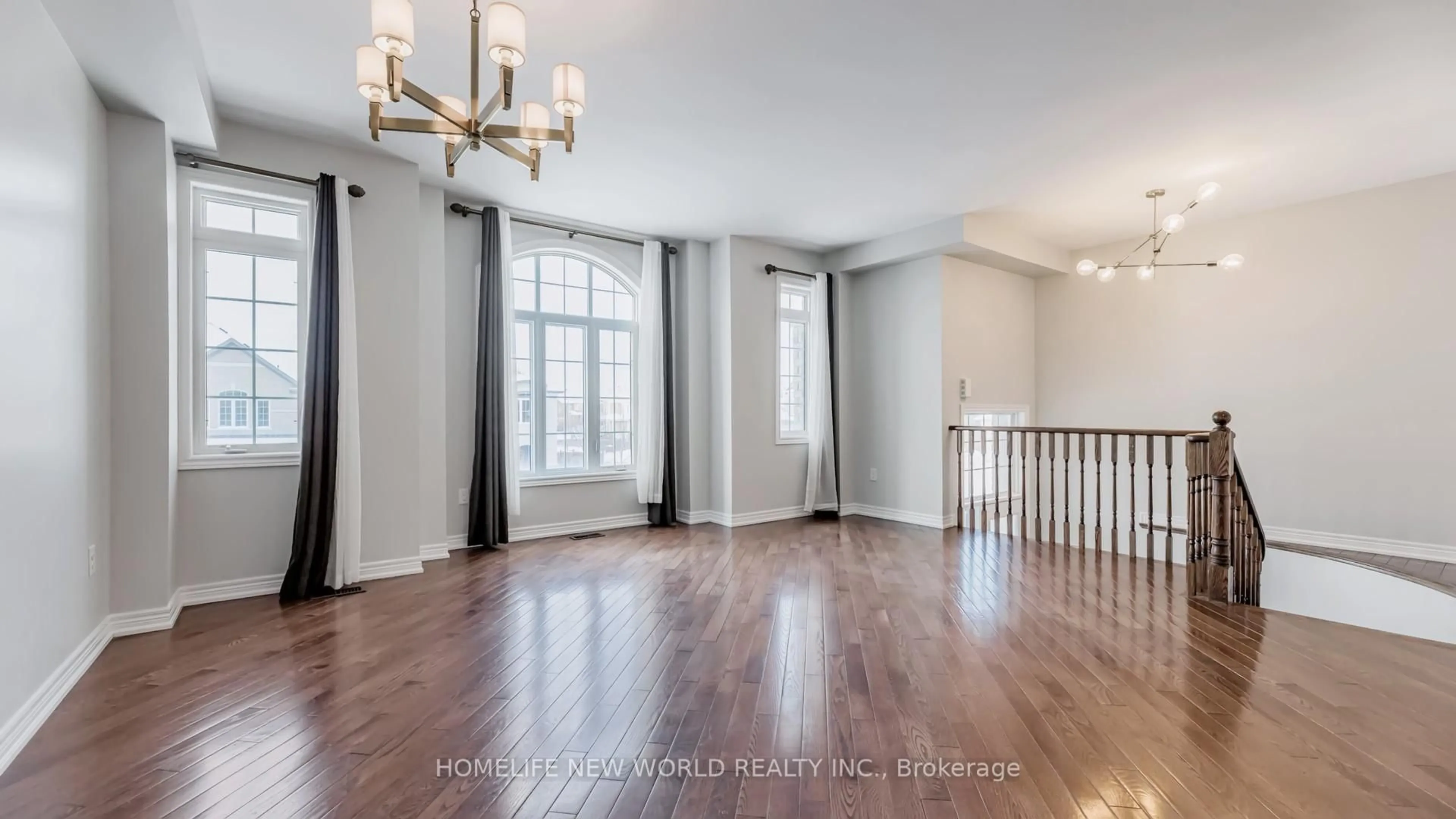 Unknown for 208 Hunting Ridges Dr, Richmond Hill Ontario L4E 4K6