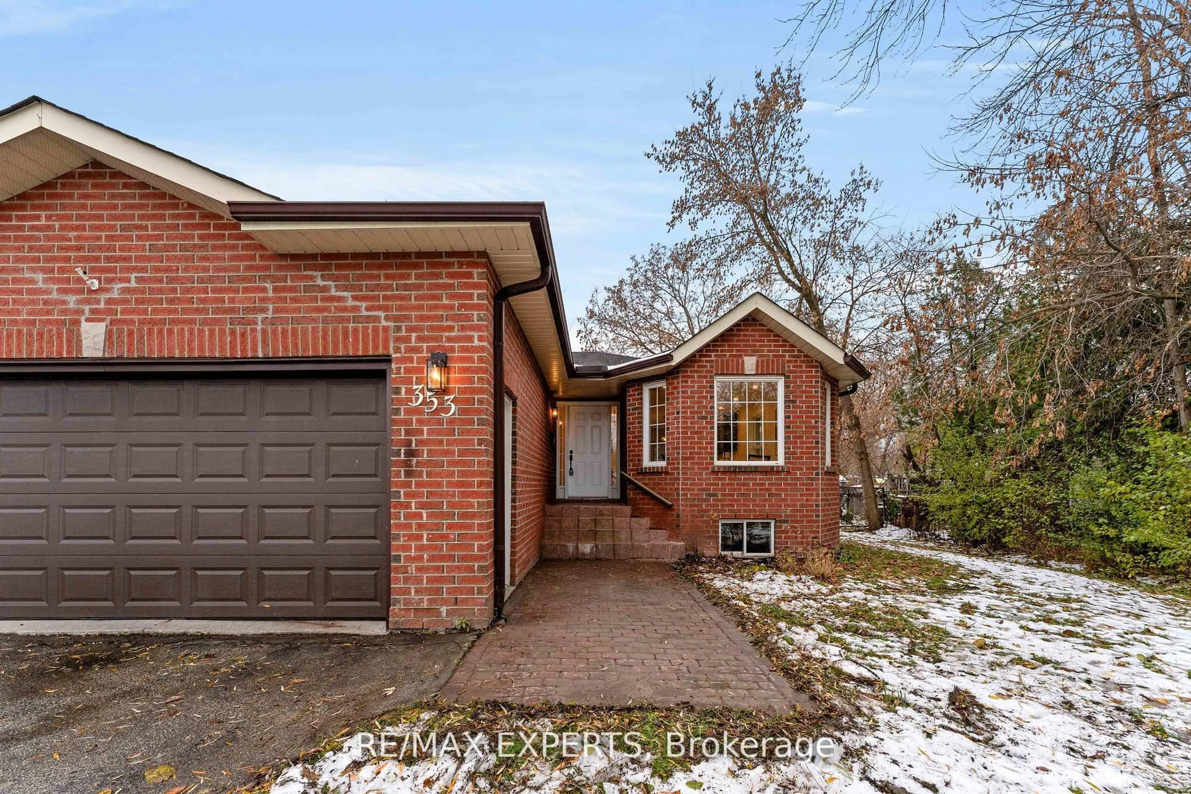 Home with brick exterior material, street for 353 Walter Dr, Georgina Ontario L4P 3A8