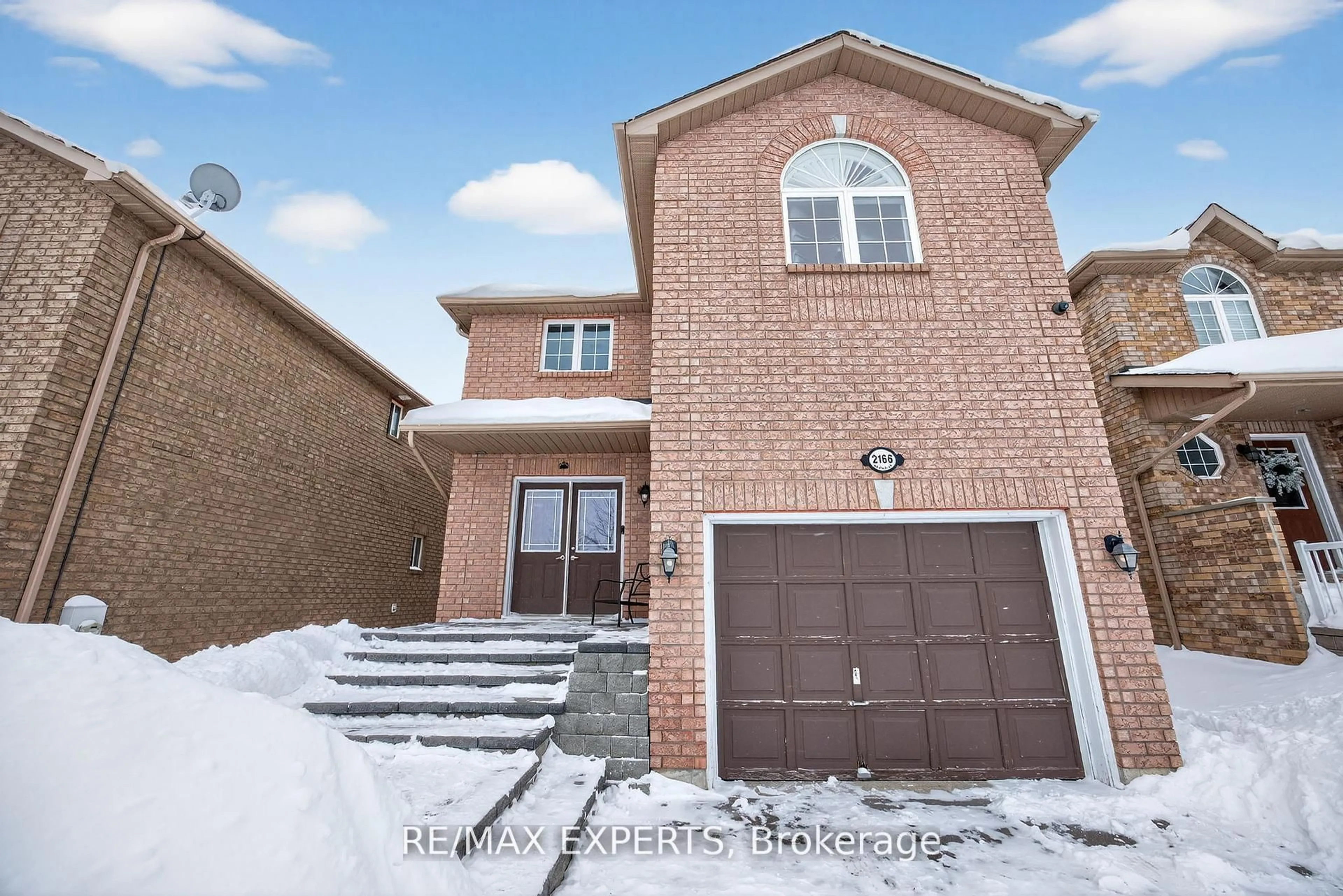 Home with brick exterior material, street for 2166 Nevils St, Innisfil Ontario L9S 0C9