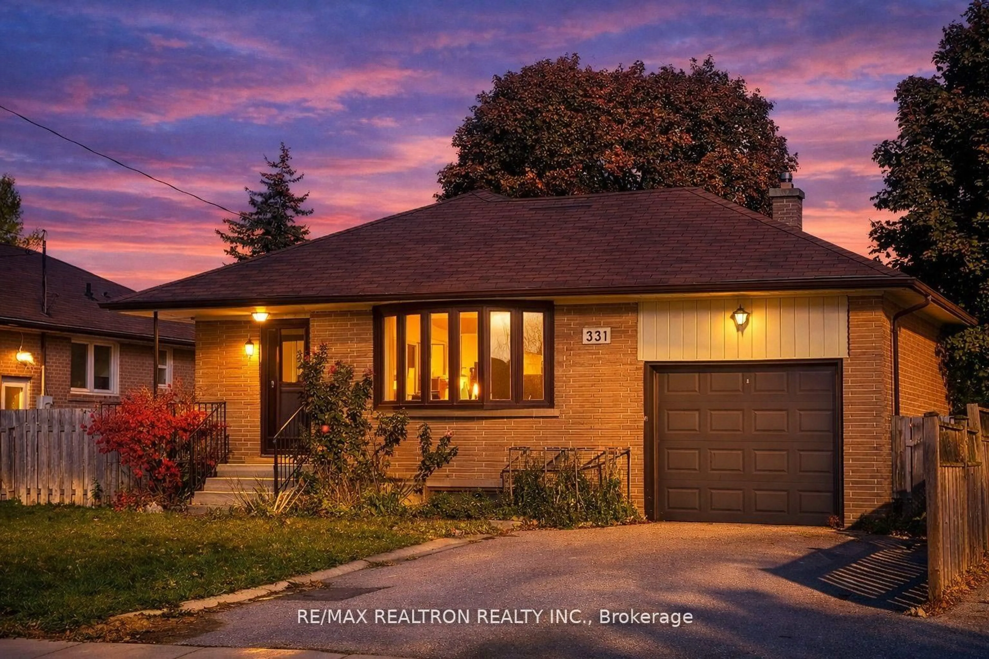 Home with brick exterior material, street for 331 Boisdale Ave, Richmond Hill Ontario L4C 1R4