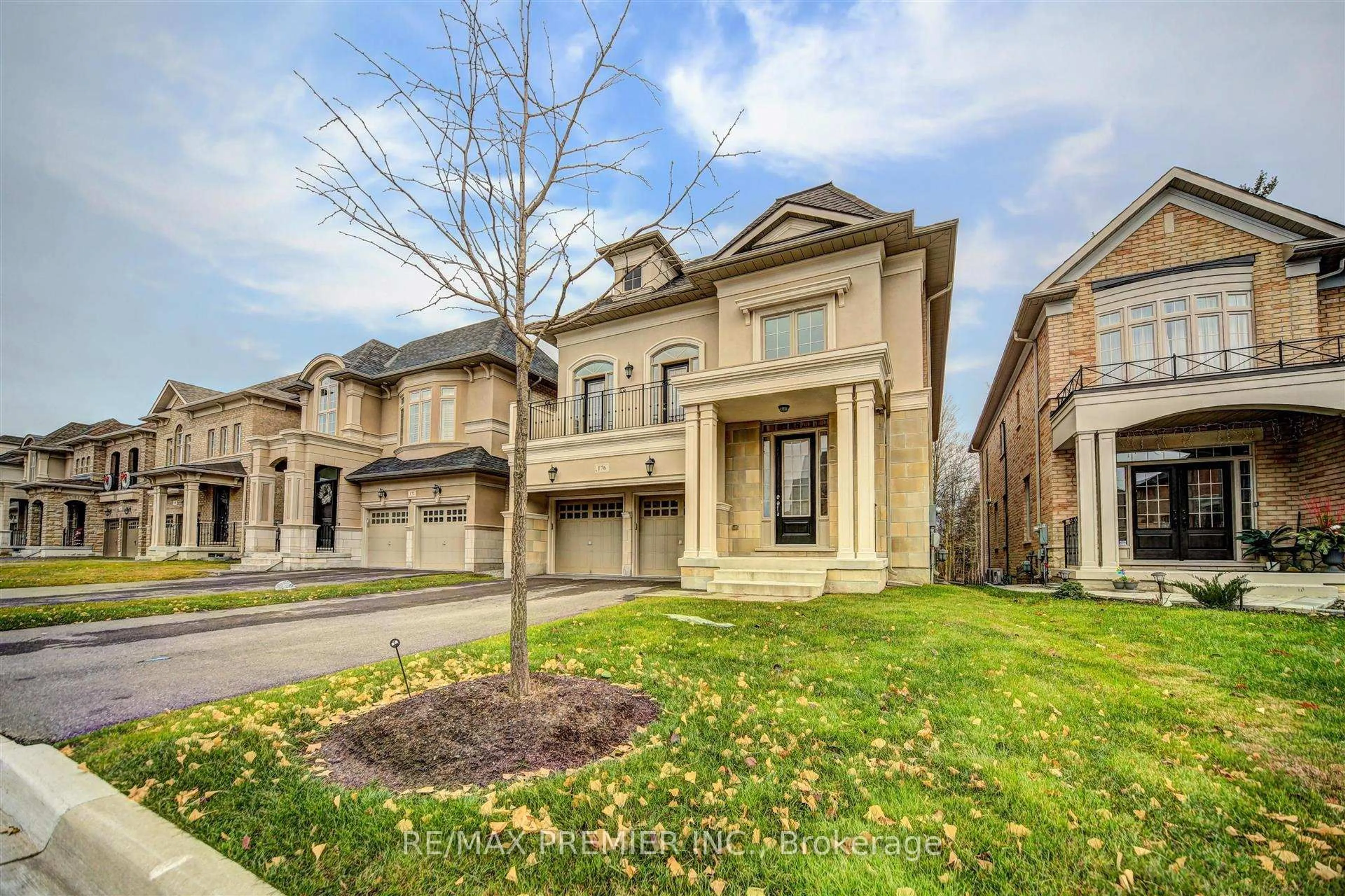 Home with brick exterior material, street for 176 Headwind Blvd, Vaughan Ontario L4H 4C8