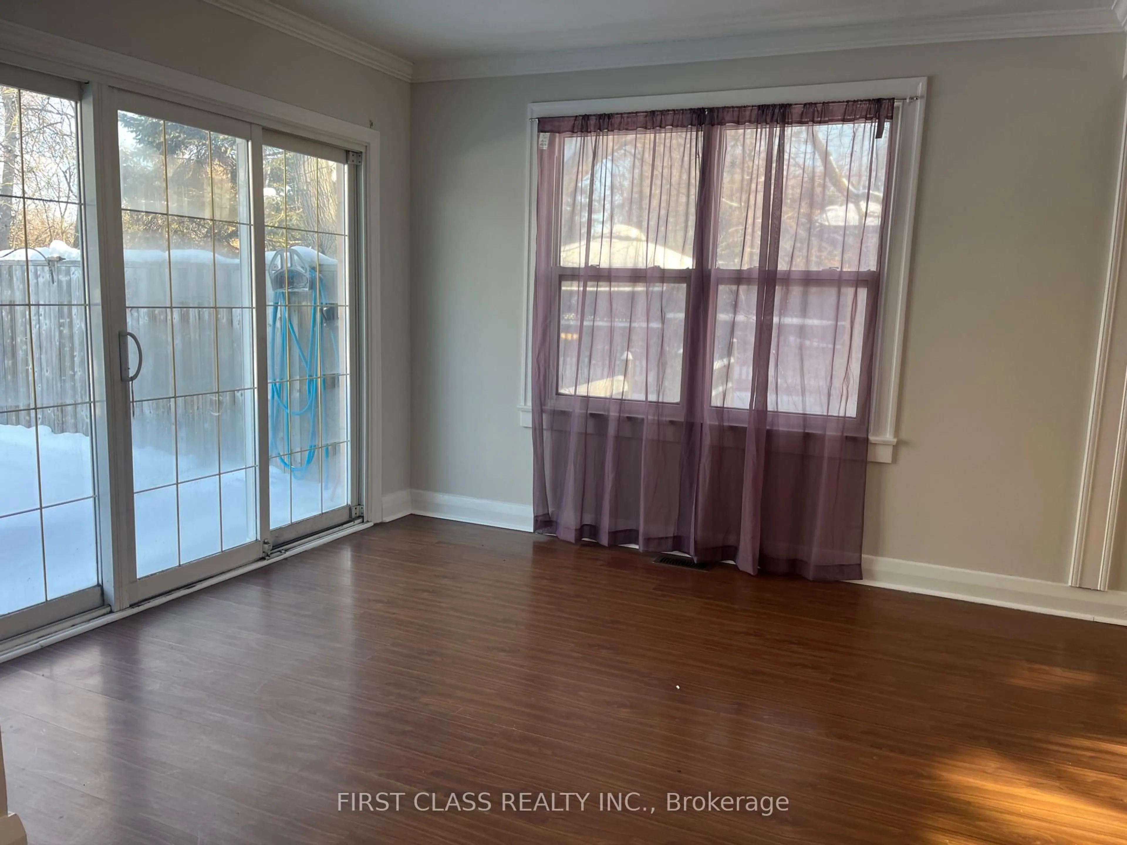 A pic of a room for 66 North Lake Rd, Richmond Hill Ontario L4E 3A2