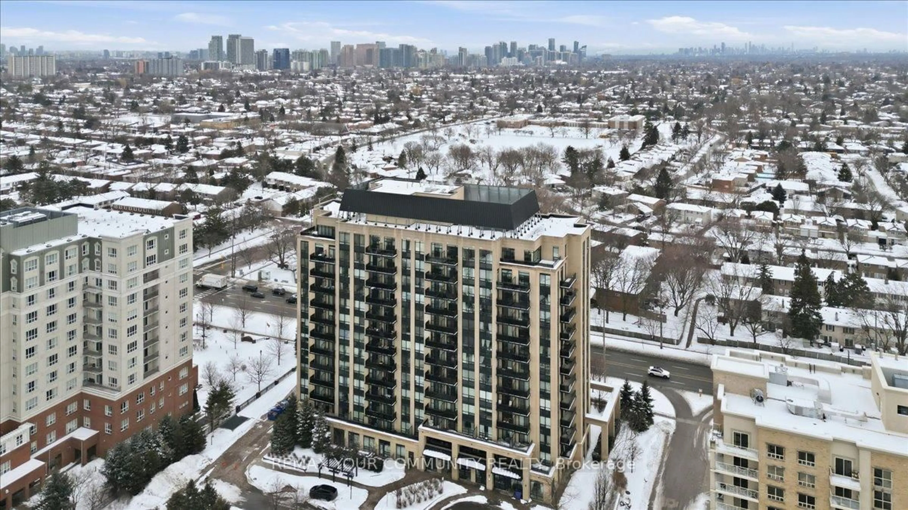 A pic from outside/outdoor area/front of a property/back of a property/a pic from drone, city buildings view from balcony for 520 Steeles Ave #1009, Vaughan Ontario L4J 0H2