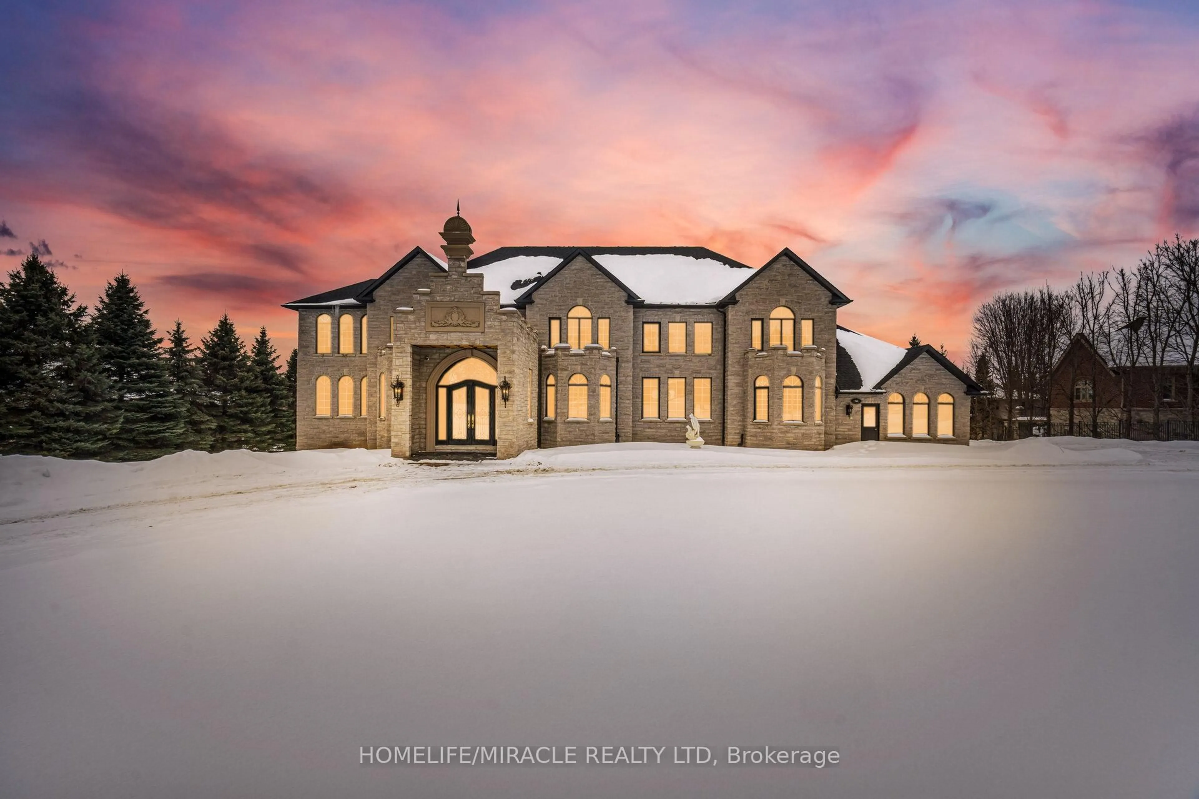 A pic from outside/outdoor area/front of a property/back of a property/a pic from drone, building for 56 Orico Crt, Vaughan Ontario L4H 3N5