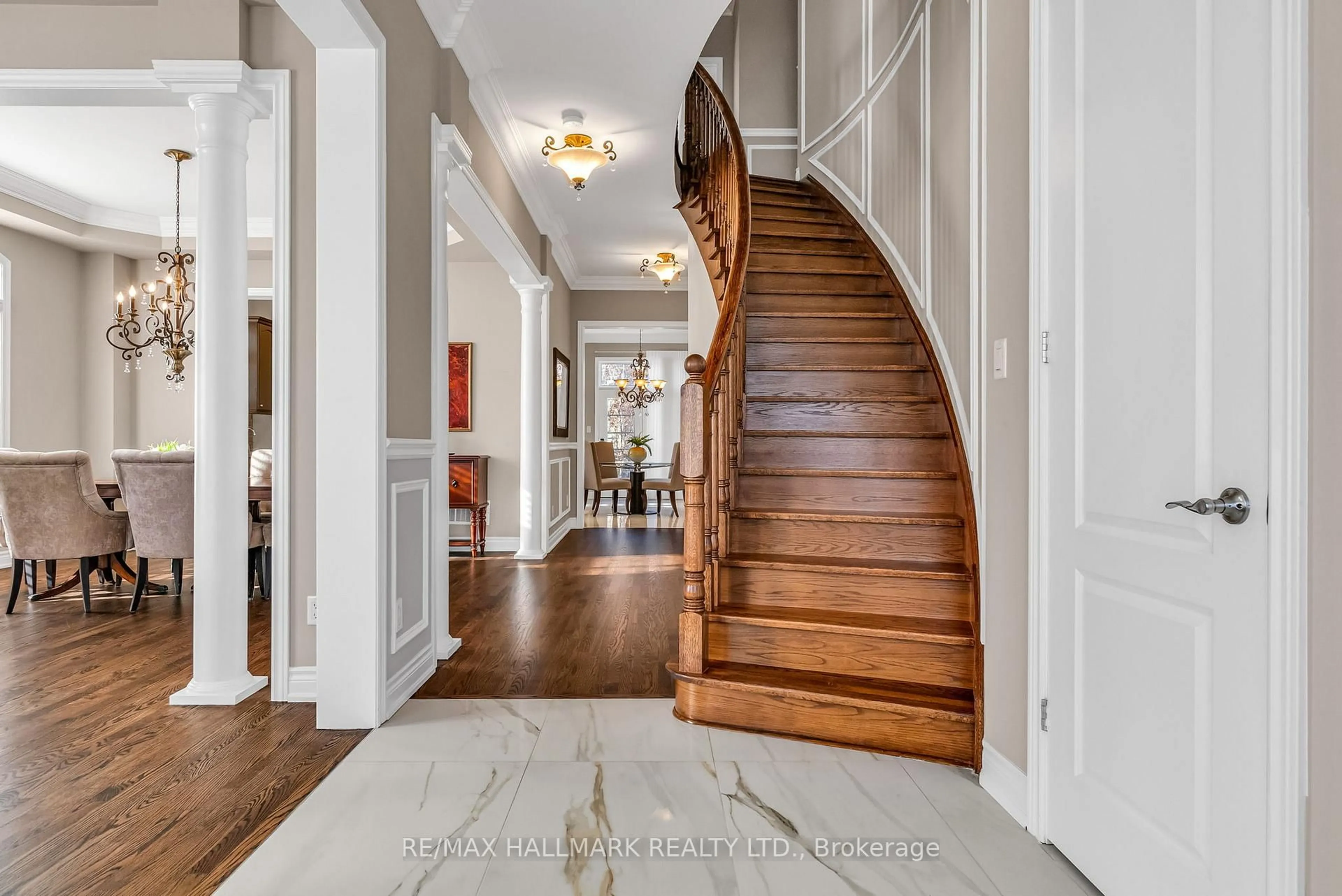 Indoor entryway for 66 Oldham St, Vaughan Ontario L4H 3N9