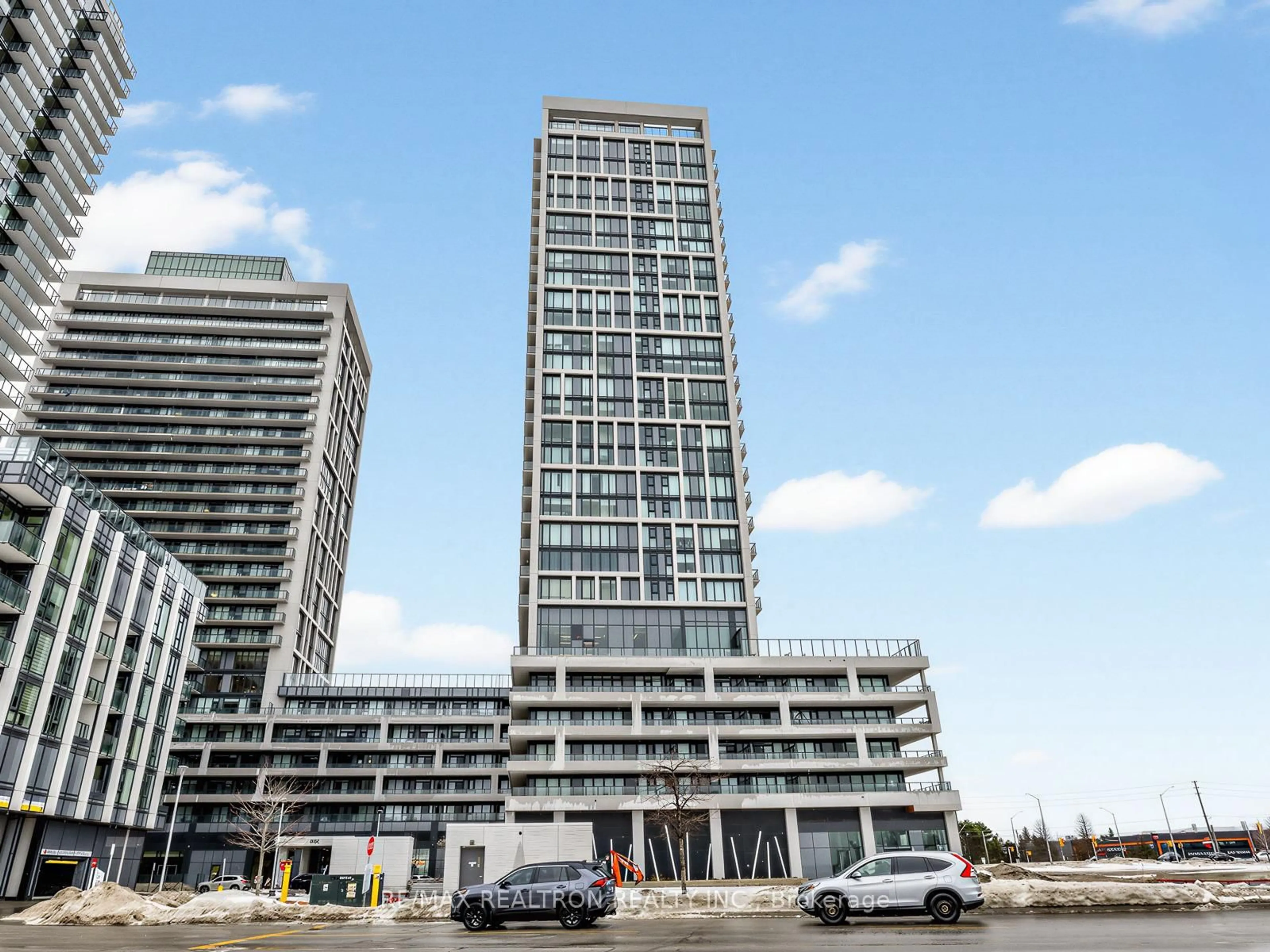 Unknown for 8960 Jane St #230, Vaughan Ontario L4K 2M9