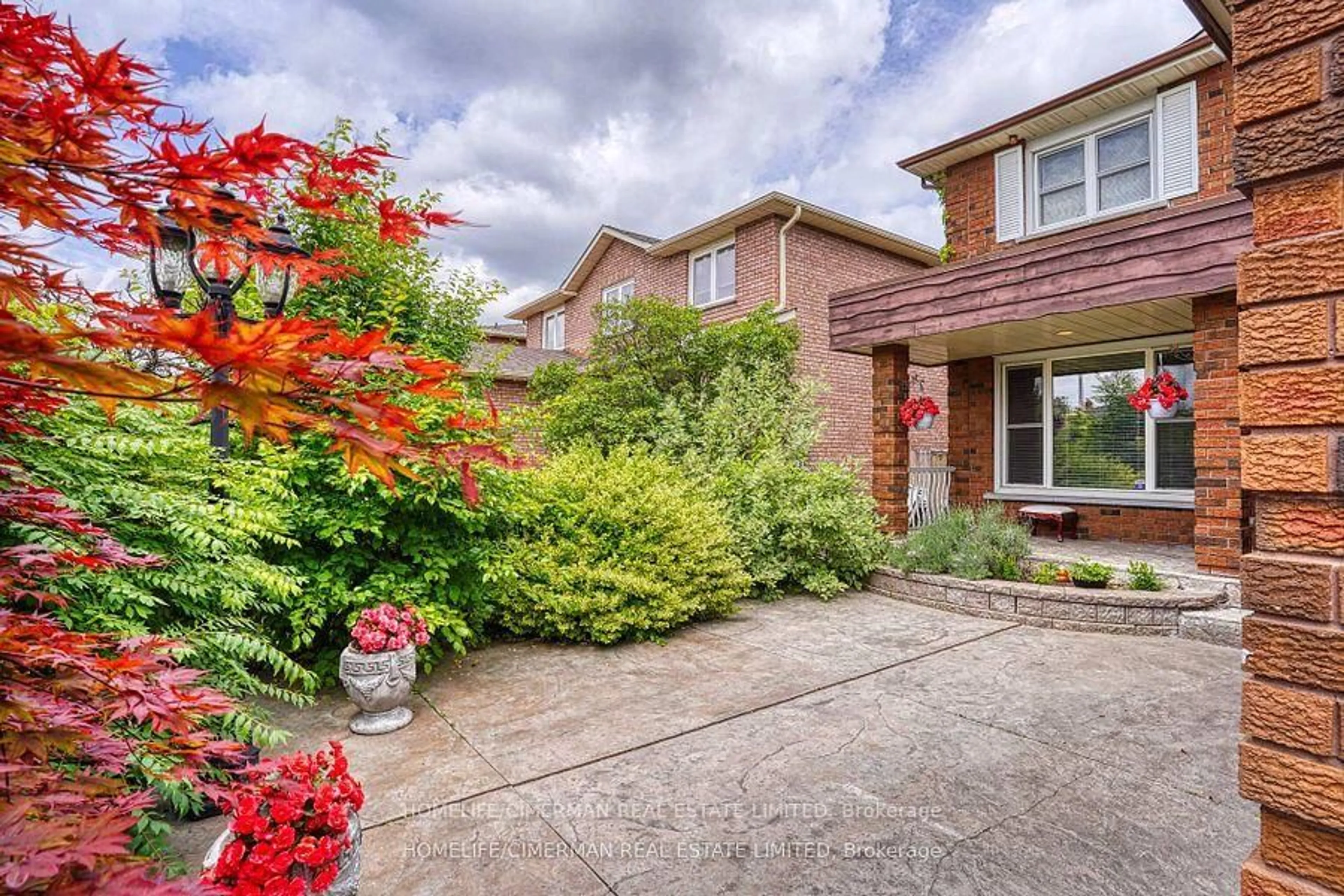 Home with brick exterior material, street for 40 Queenston Cres, Vaughan Ontario L4L 4A2