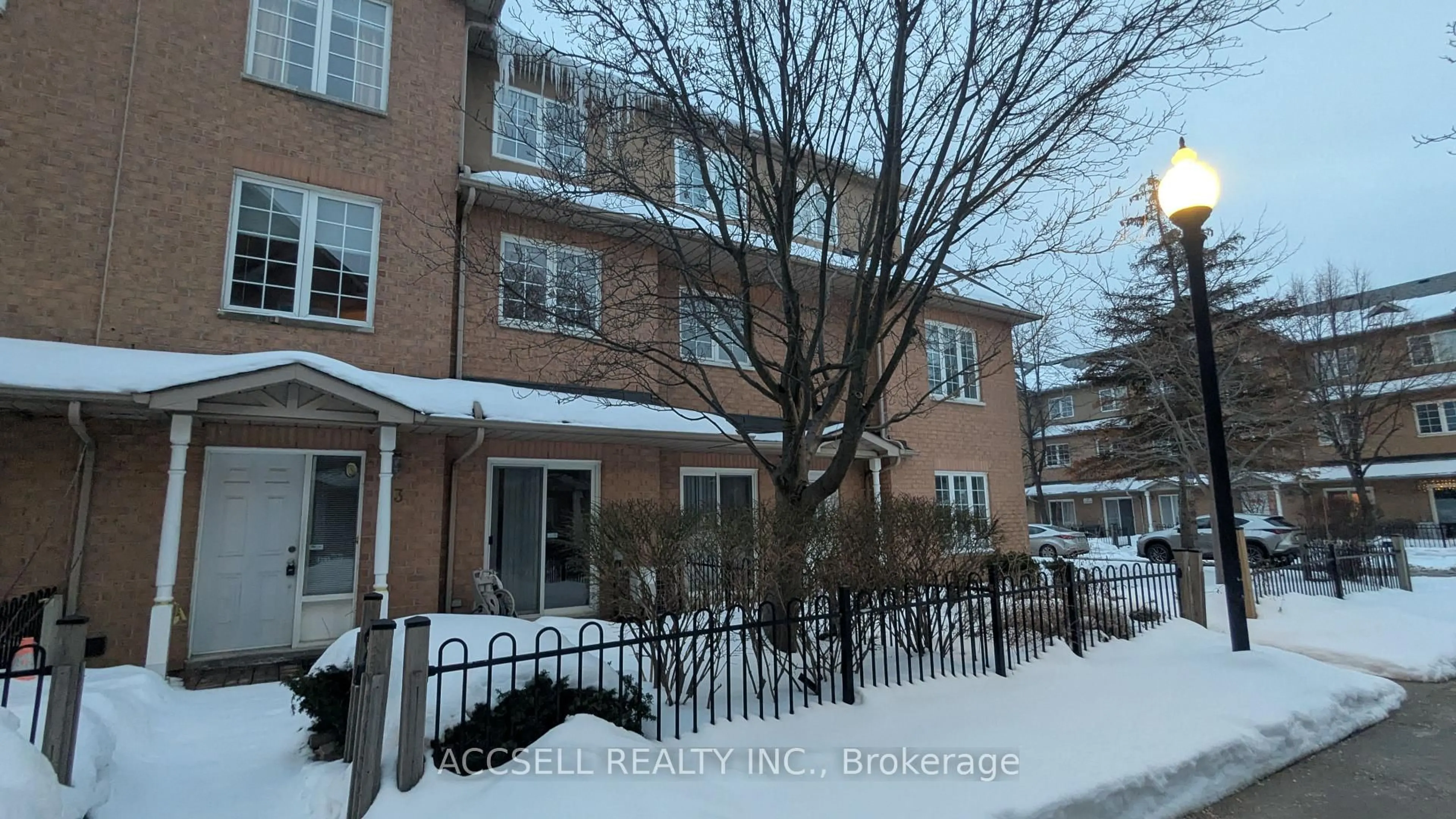 Unknown for 20 St Moritz Way #13, Markham Ontario L3R 4G4