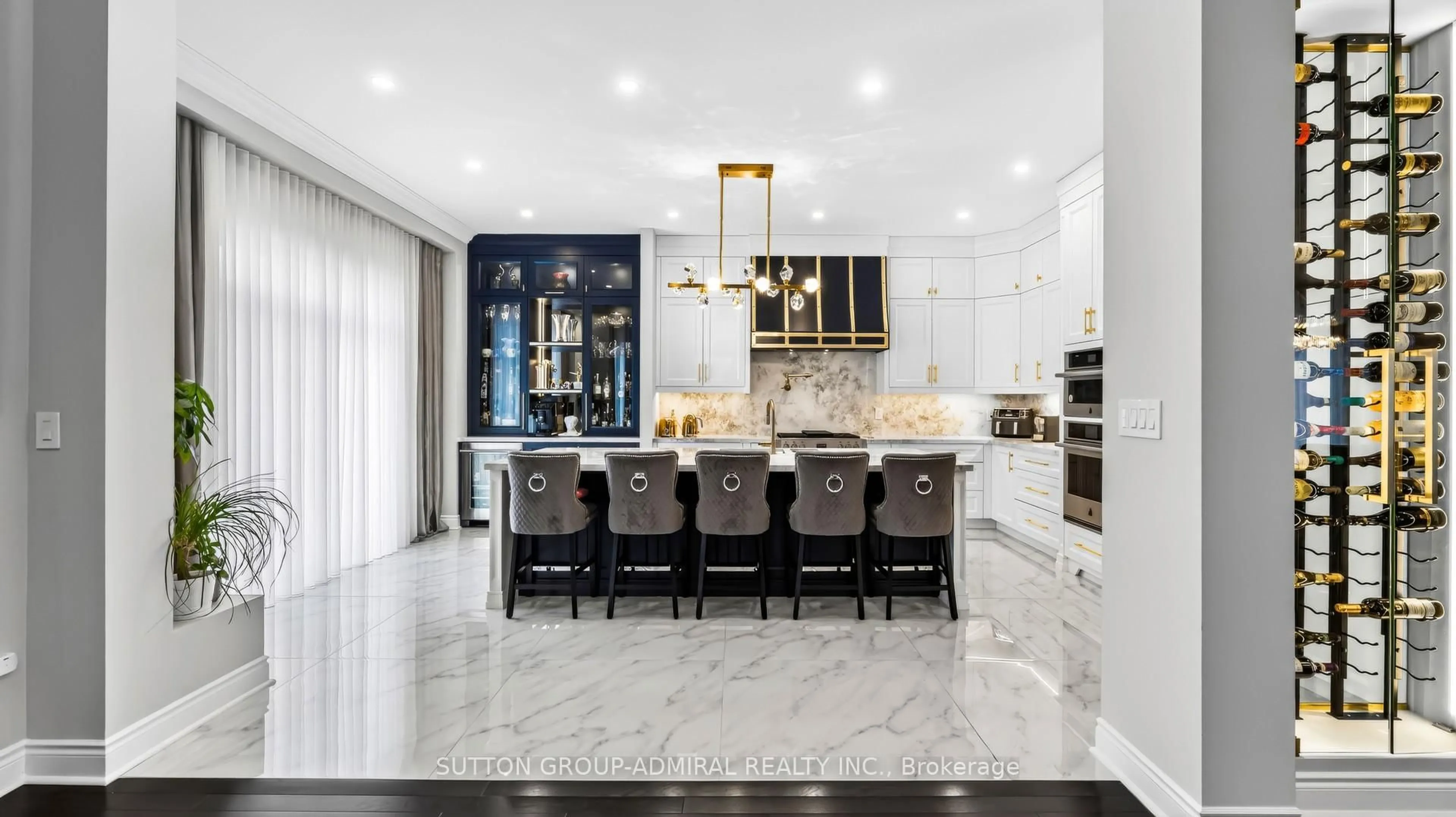 Contemporary kitchen, ceramic/tile floor for 37 Cedarpoint Crt, Vaughan Ontario L6A 4P7