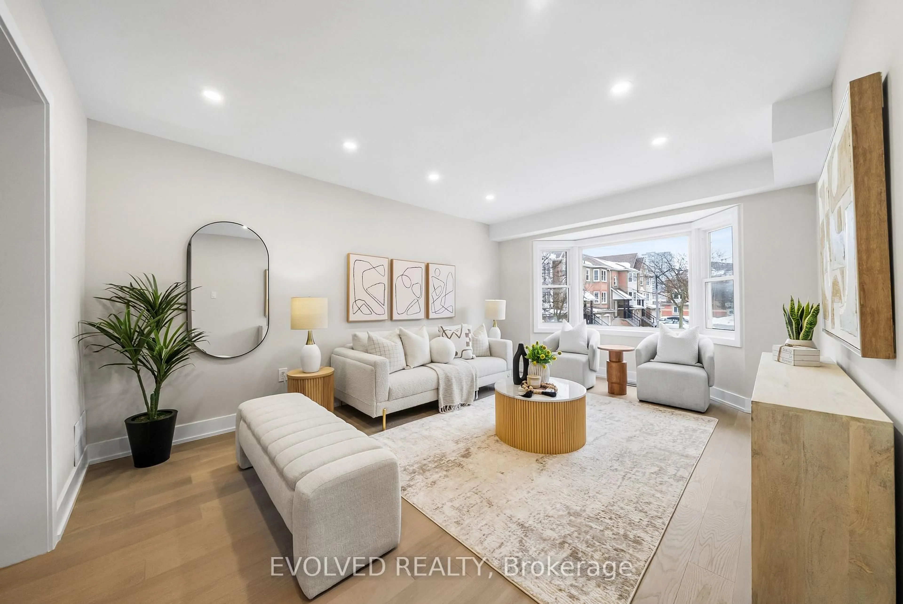 Living room with furniture, unknown for 12 Tova Pl, Vaughan Ontario L4J 8C4