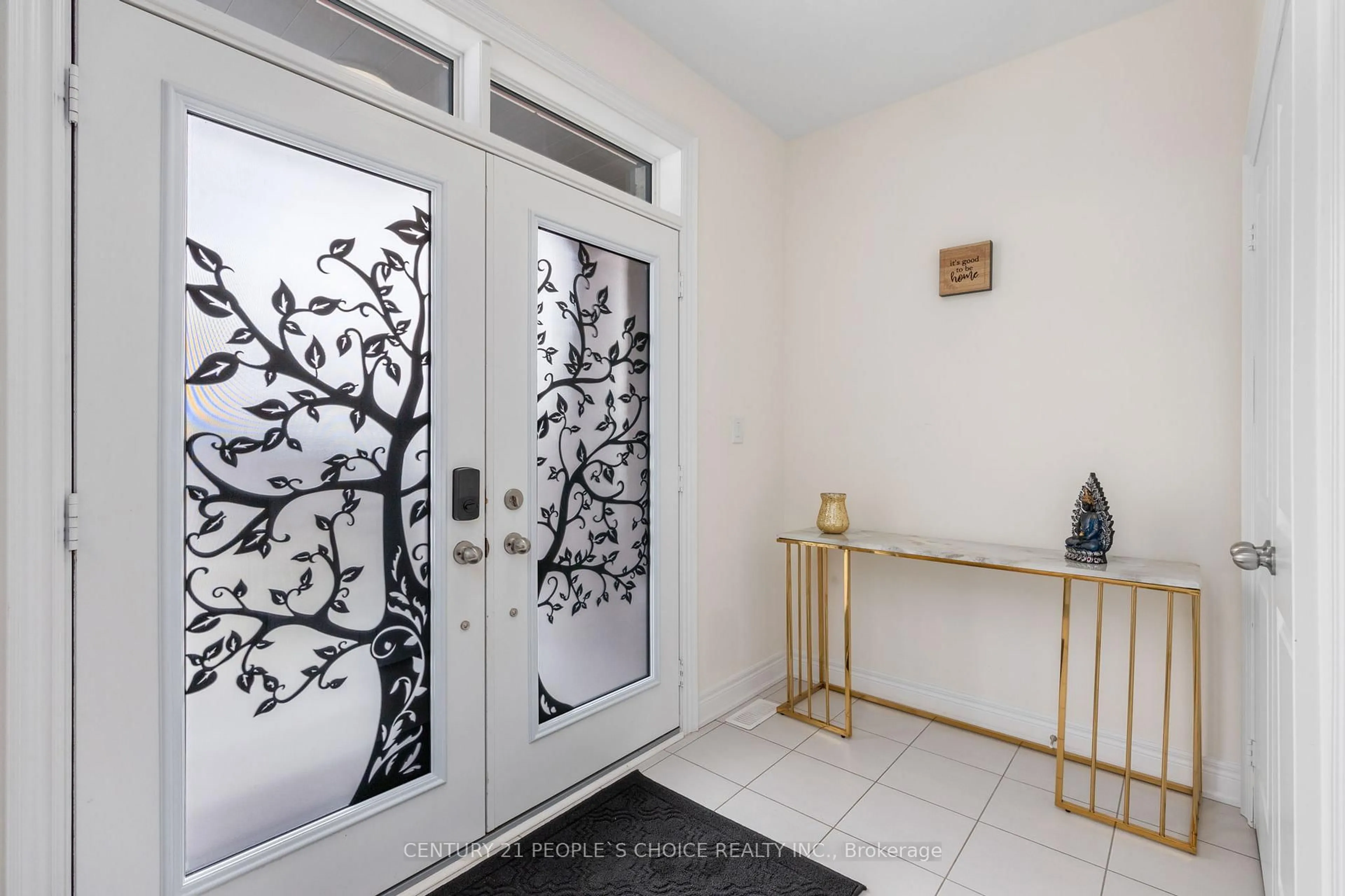 Indoor entryway for 64 Coldwell Bay Circ, Vaughan Ontario L4H 5E9