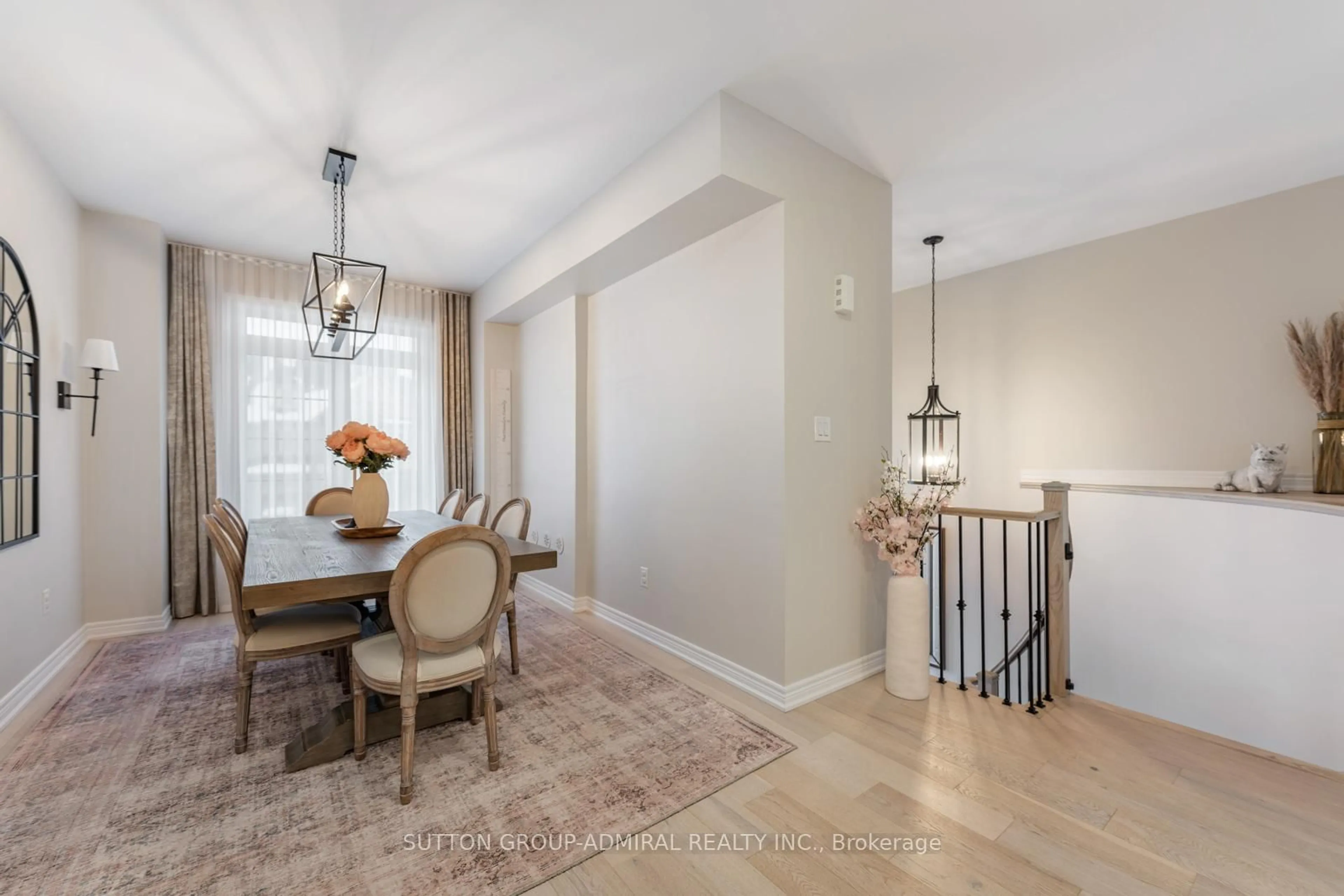 Dining room, unknown for 5 Millhouse Crt, Vaughan Ontario L6A 4J4